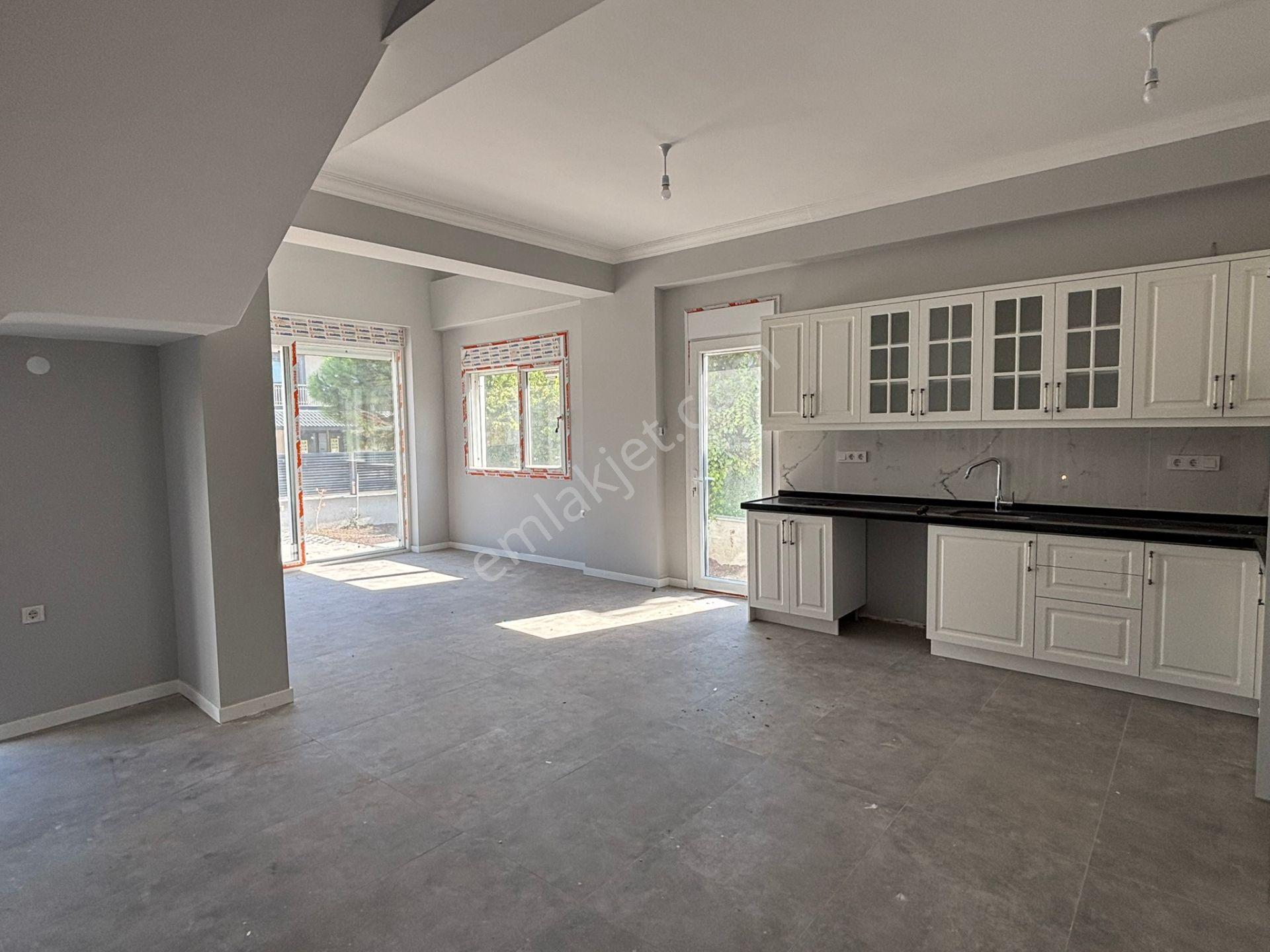 Denize 250 Metre Uzaklıkta Harika Villa - Görsel 8