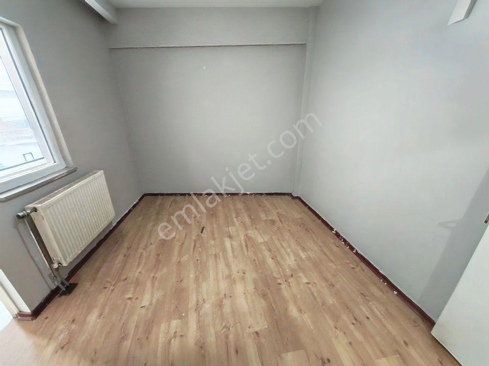 Çorlu Mehmetçik Okuluna Pazara Servislere Yakn 3+1 Kiralık Temiz Daire - Görsel 5