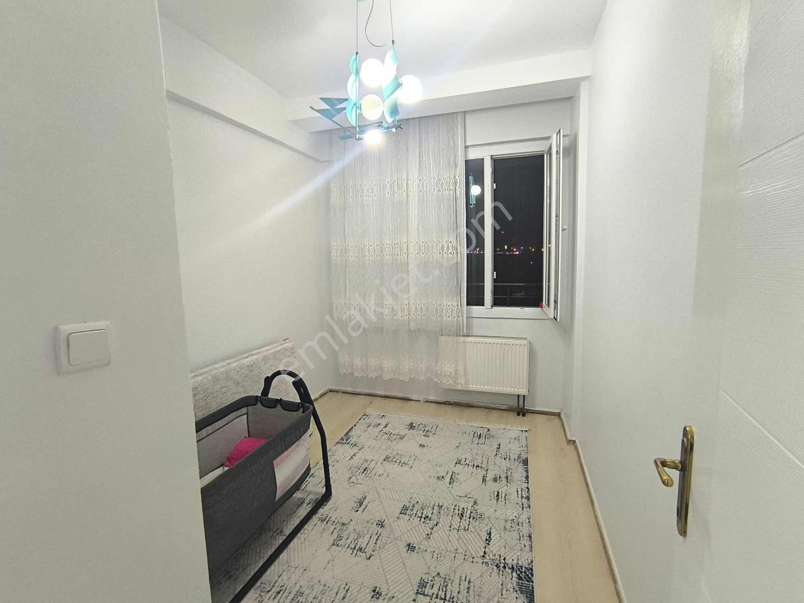 Cadde Üzeri Kiralık Daire - Görsel 4