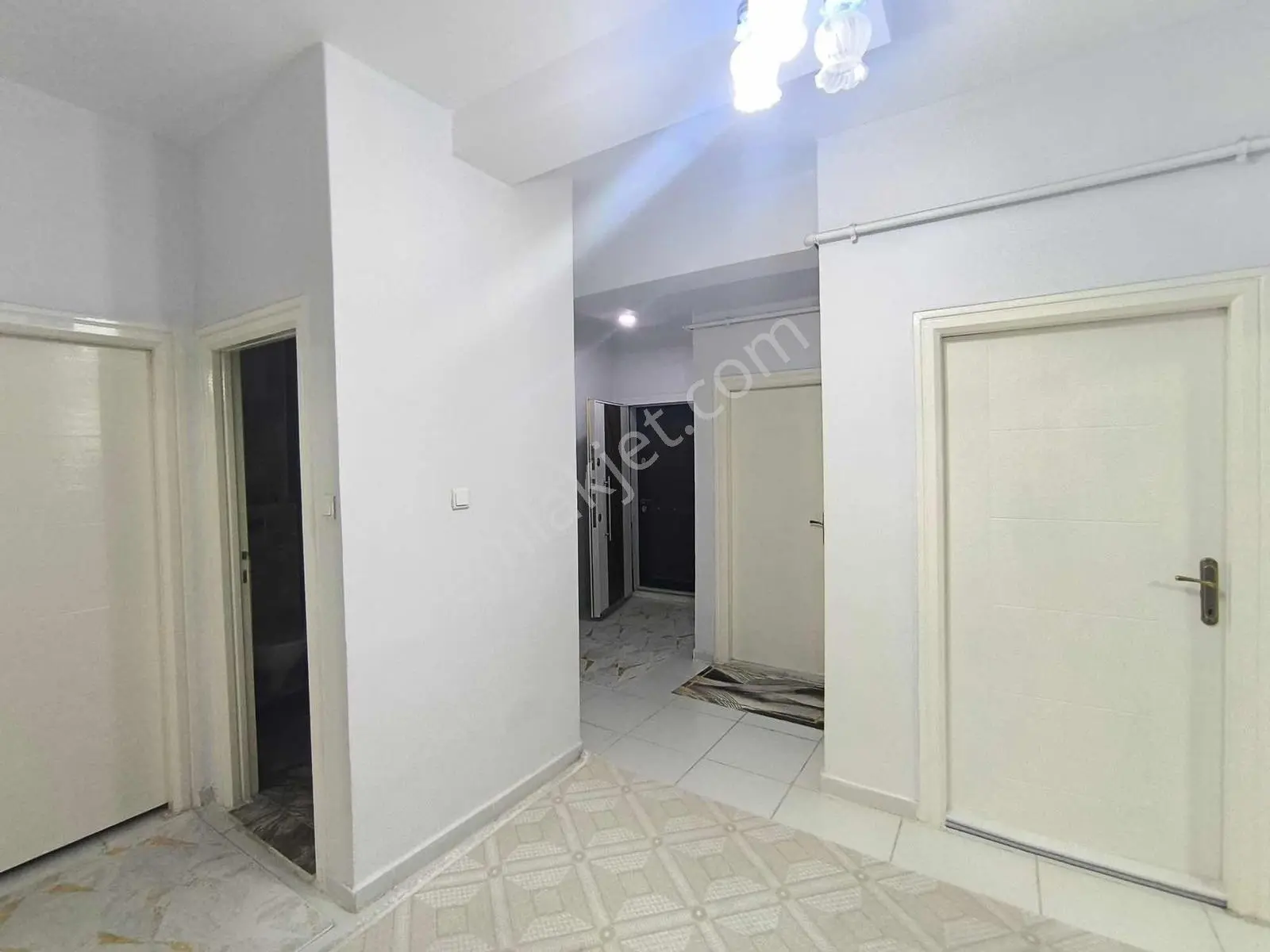 Cadde Üzeri Kiralık Daire - Görsel 6