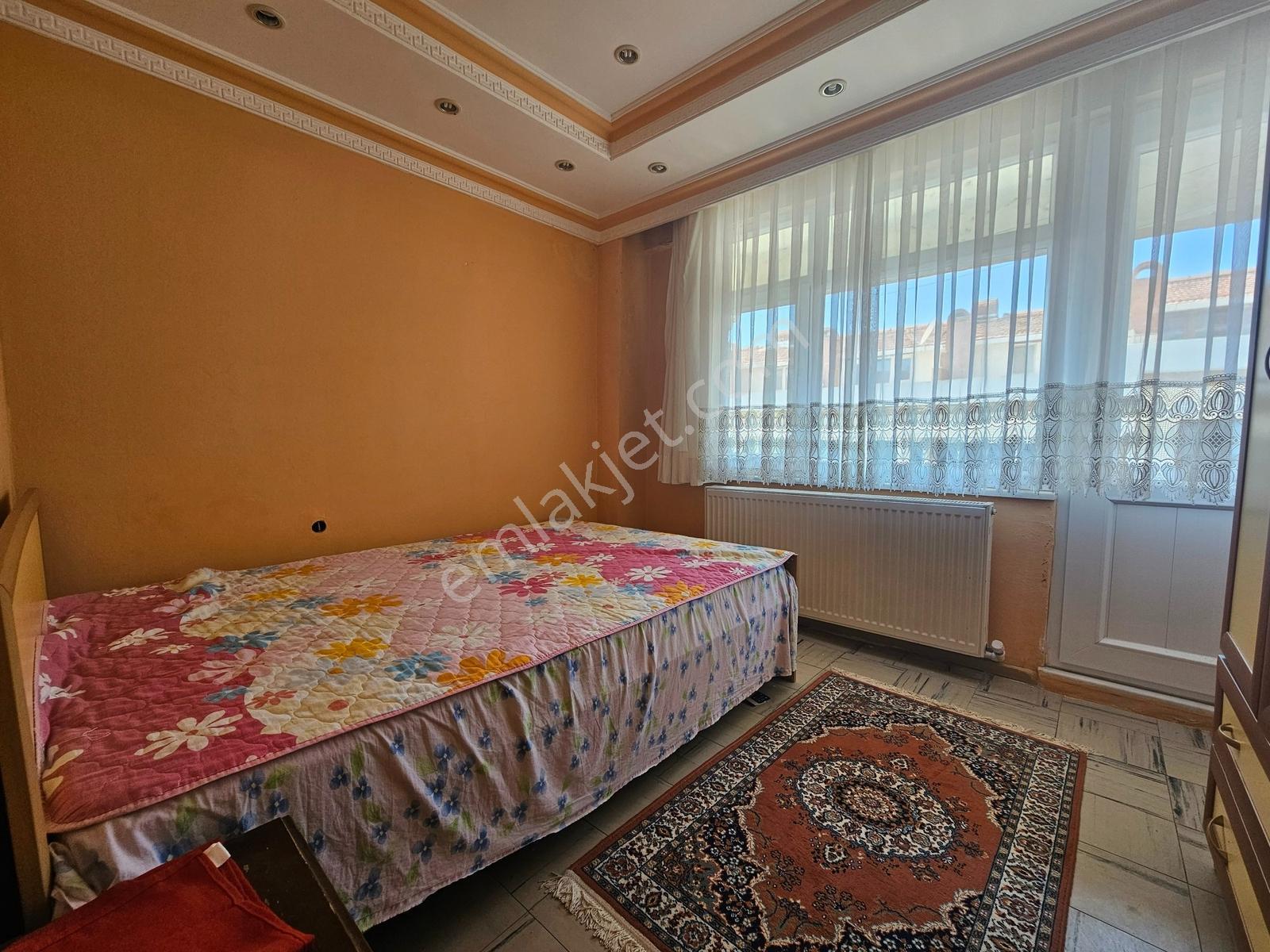 Armutlu'da Havuzlu Sitede Deniz Yakını 4+1 Tripleks Villa - Görsel 35