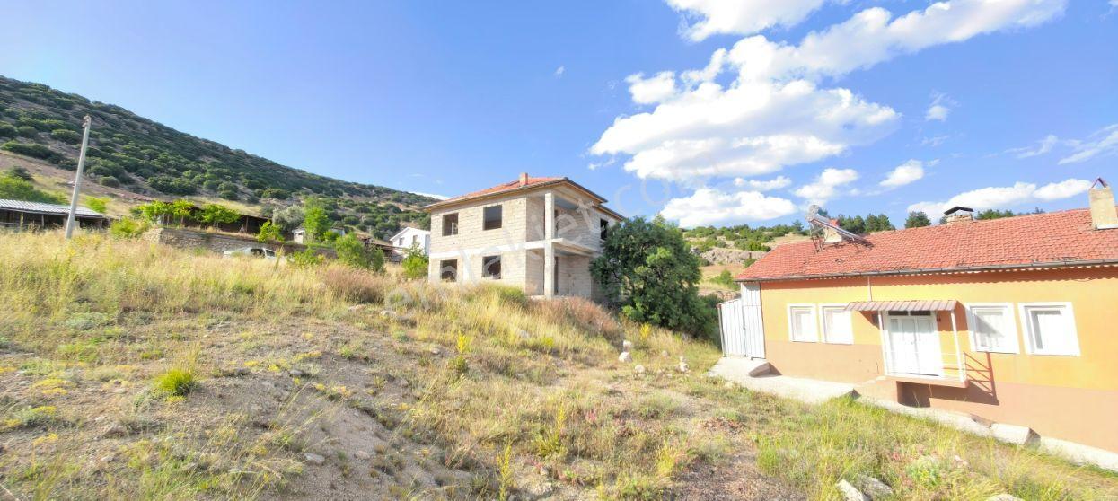 Isparta Keçirborlu Senir Köyü Eşsiz Manzaralı Natamam 5+1 Villa - Görsel 7