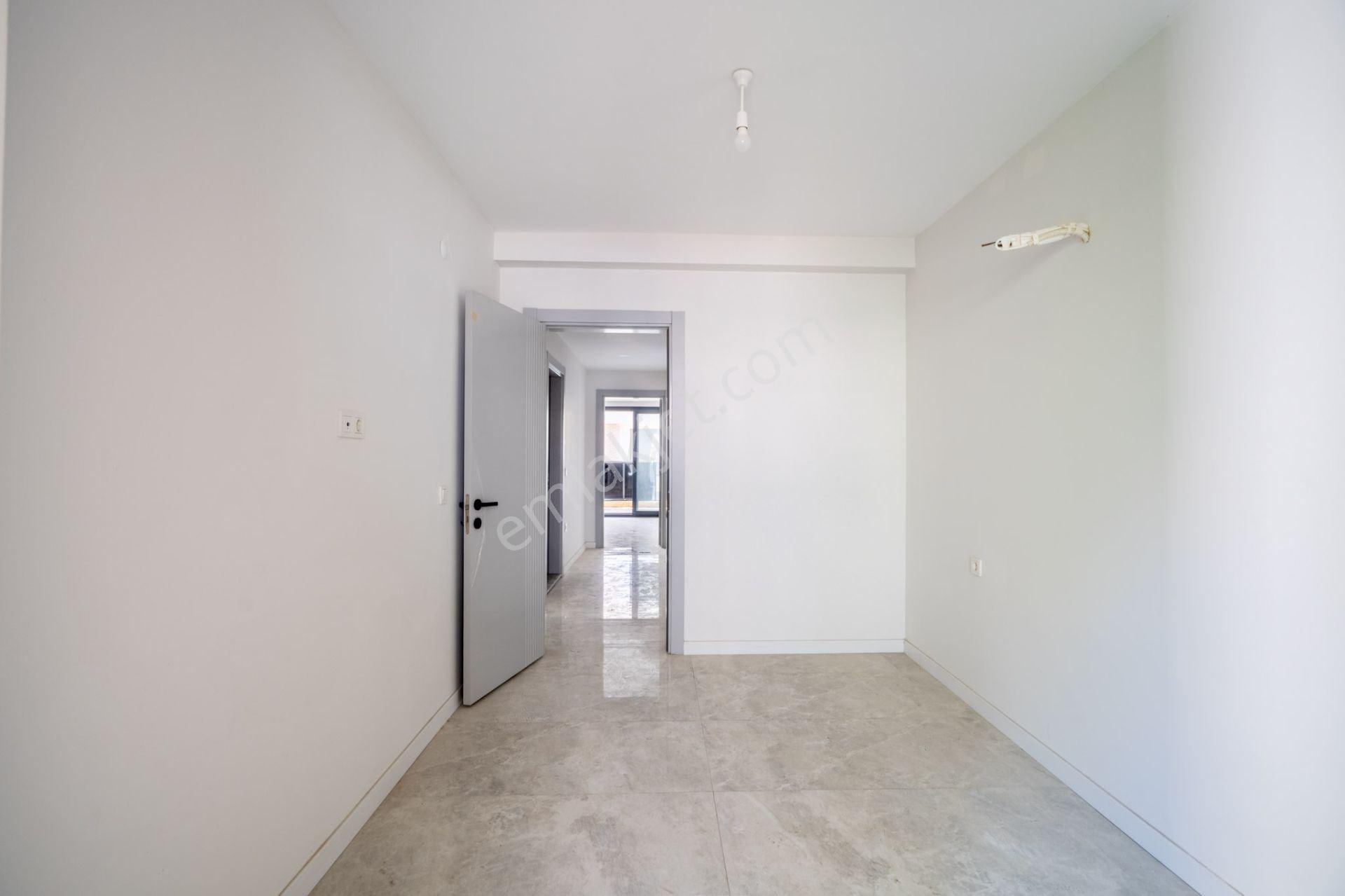Marmaris Merkezde Denize 60 Metre Sıfır 2+1 Satılık Daire - Görsel 26