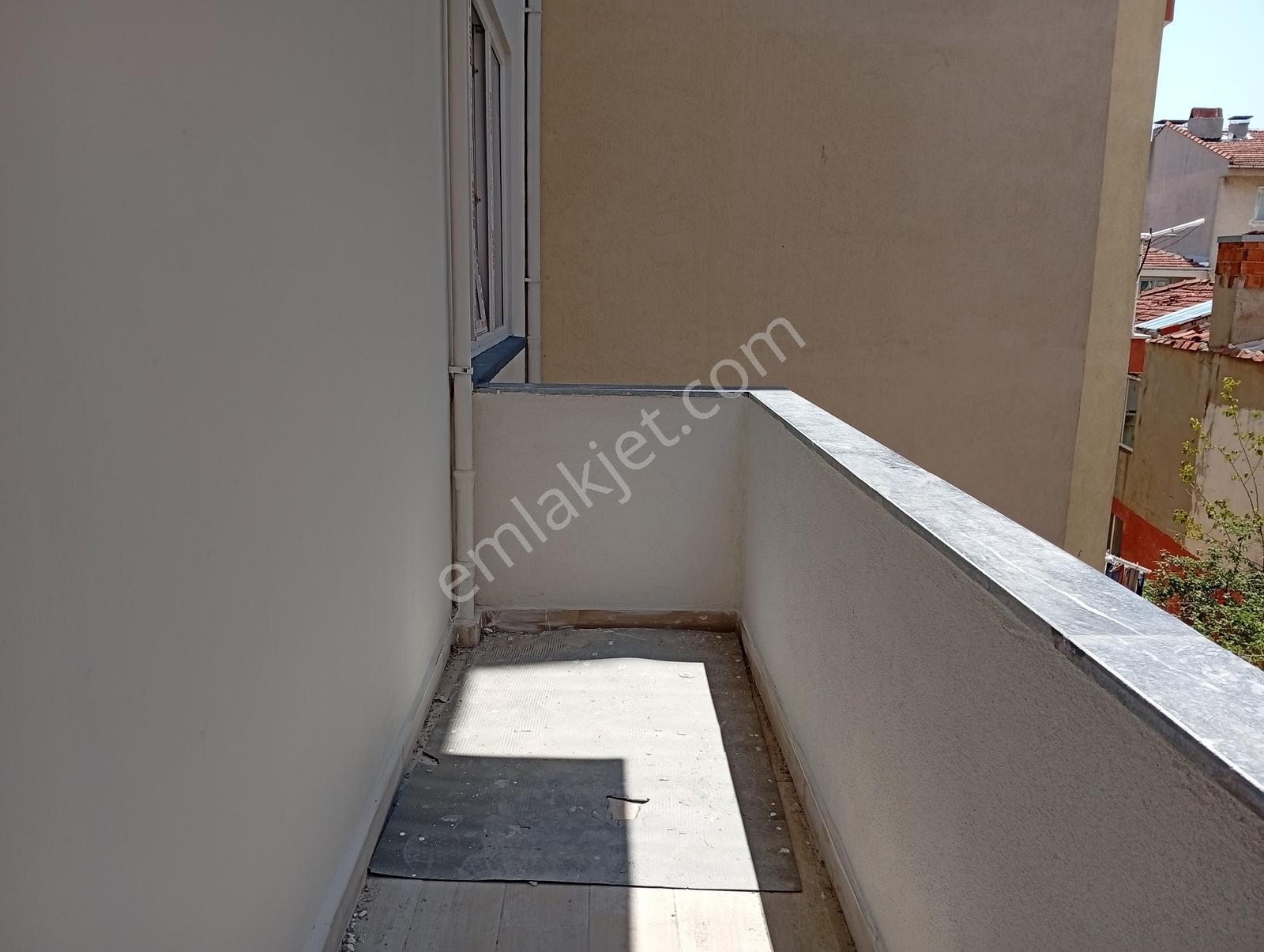 Edirne Medresealibey Mah'de Yenilenmiş Satılık 2+1 Daireler - Görsel 6