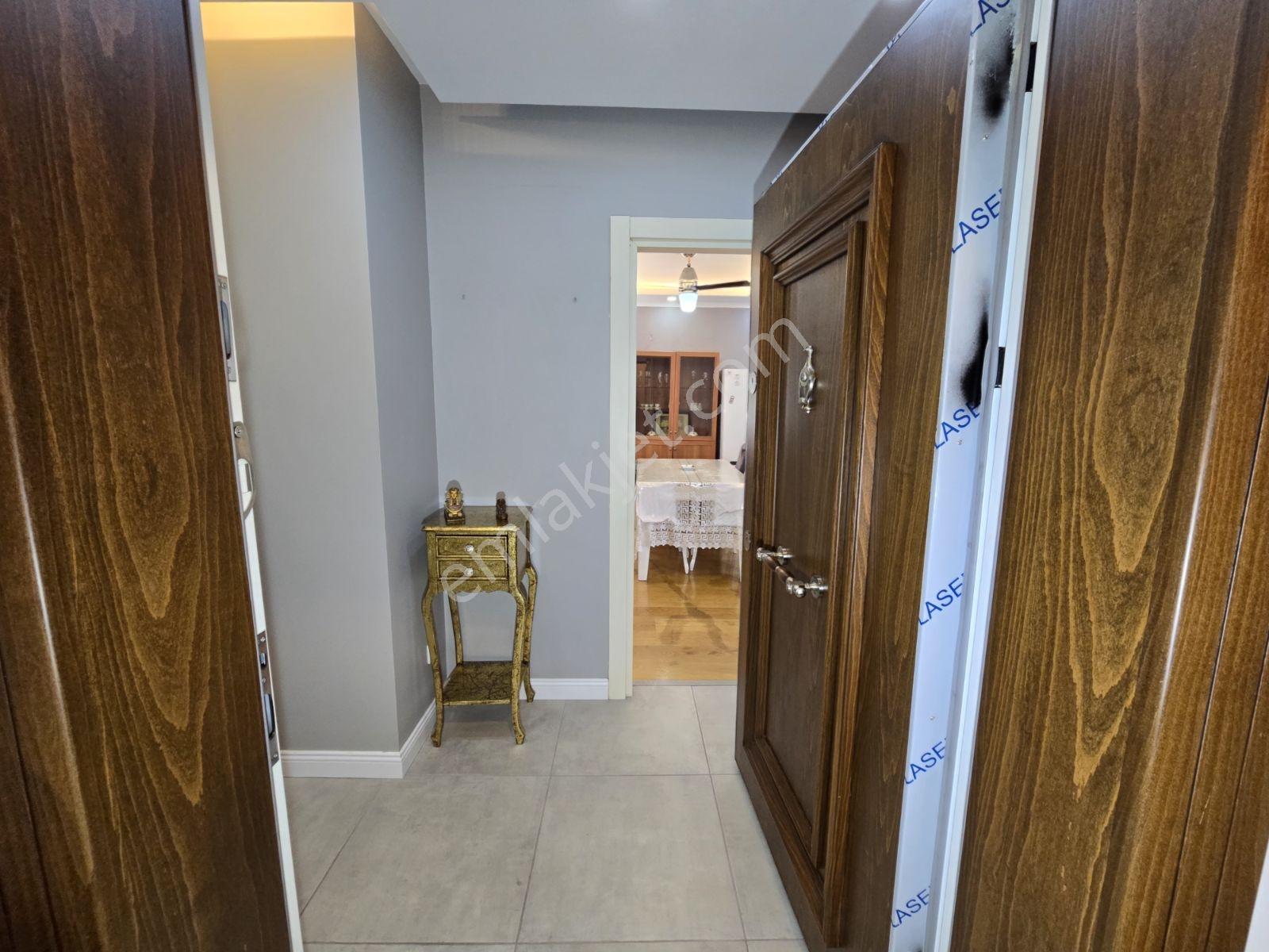 Nişantaşı Rumeli Cadde'de Asansörlü 70 M² Lüks 1+1 Ful Eşyalı - Görsel 5