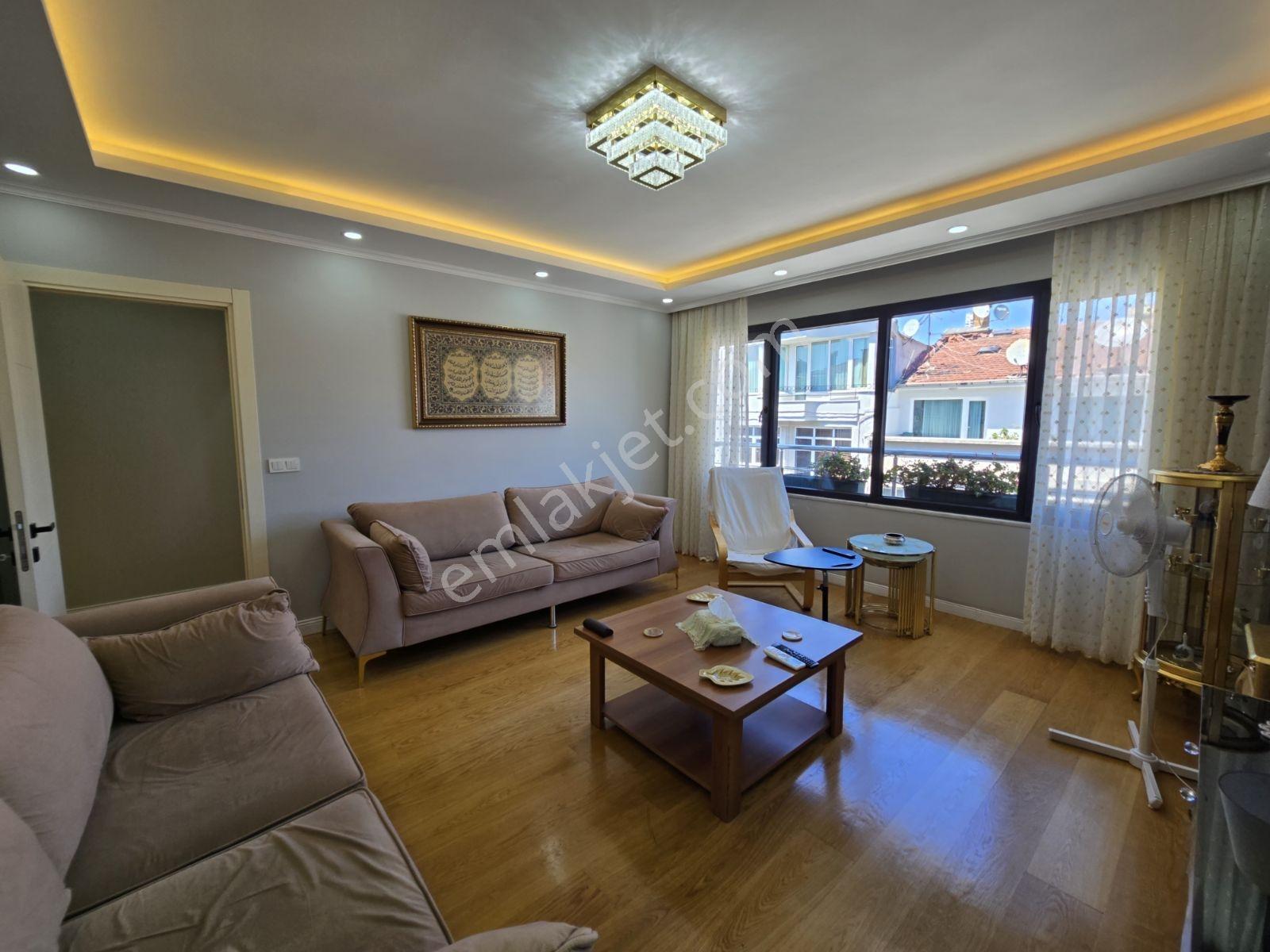 Nişantaşı Rumeli Cadde'de Asansörlü 70 M² Lüks 1+1 Ful Eşyalı - Görsel 32