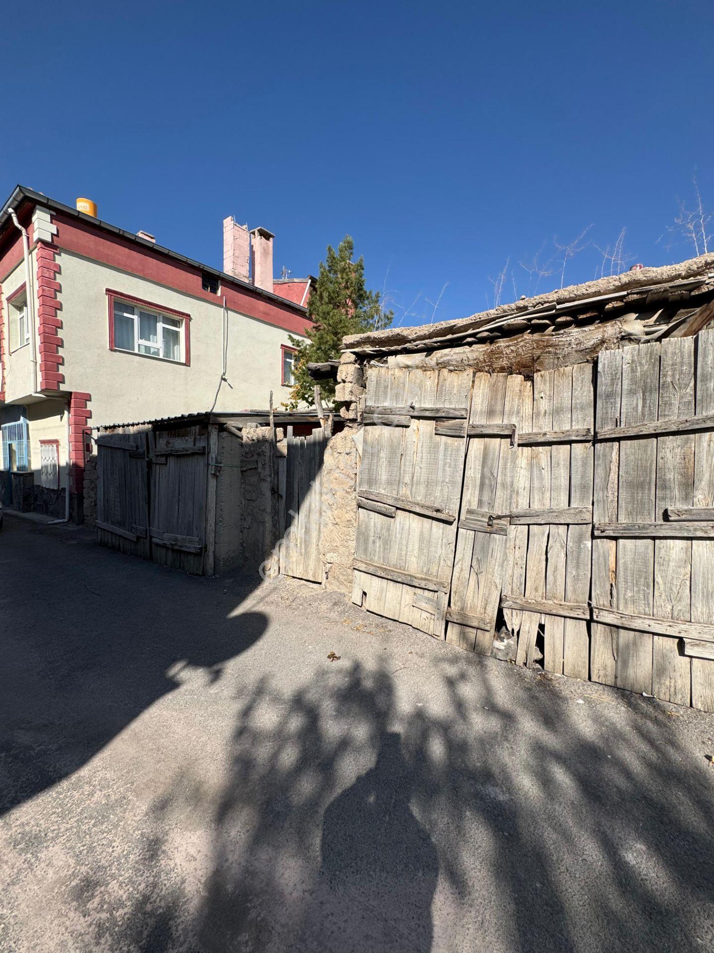 2 Katlı Müstakil Satılık Ev - Görsel 21