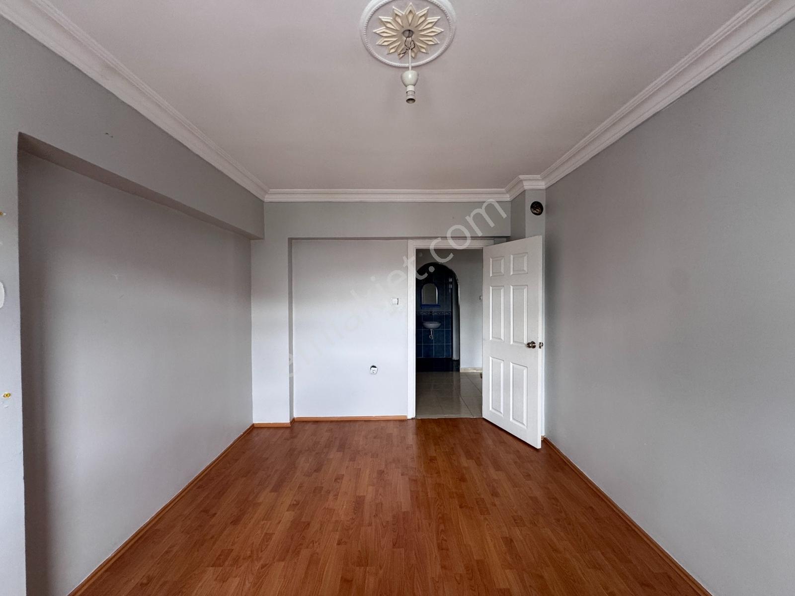 Göktaş'tan█ Okullar Bölgesinde 130m2 3+1 Kiralık Daire - Görsel 30