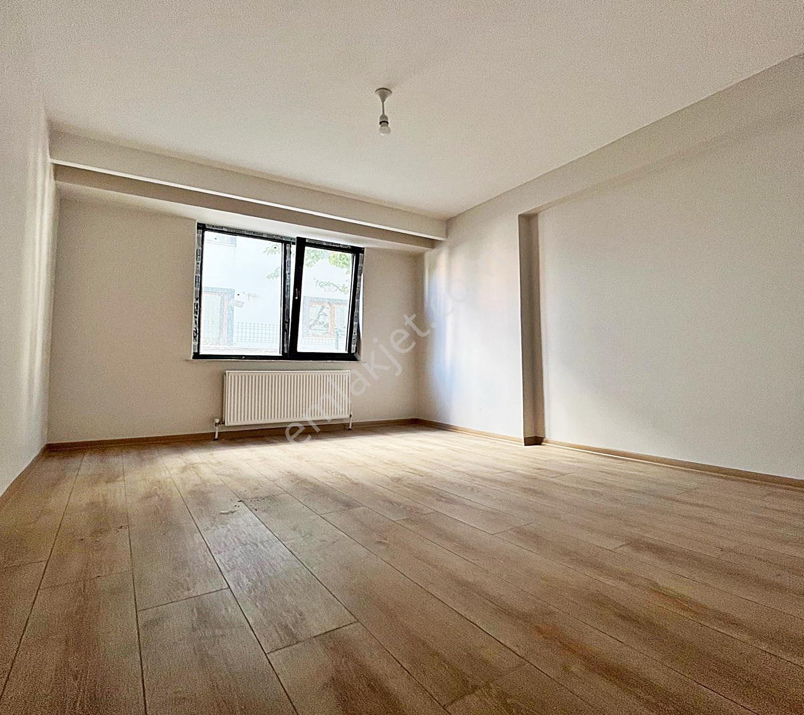 Bahçe Kullanımlı Otoparklı Temiz 2+1 Kiralık Daire - Görsel 20