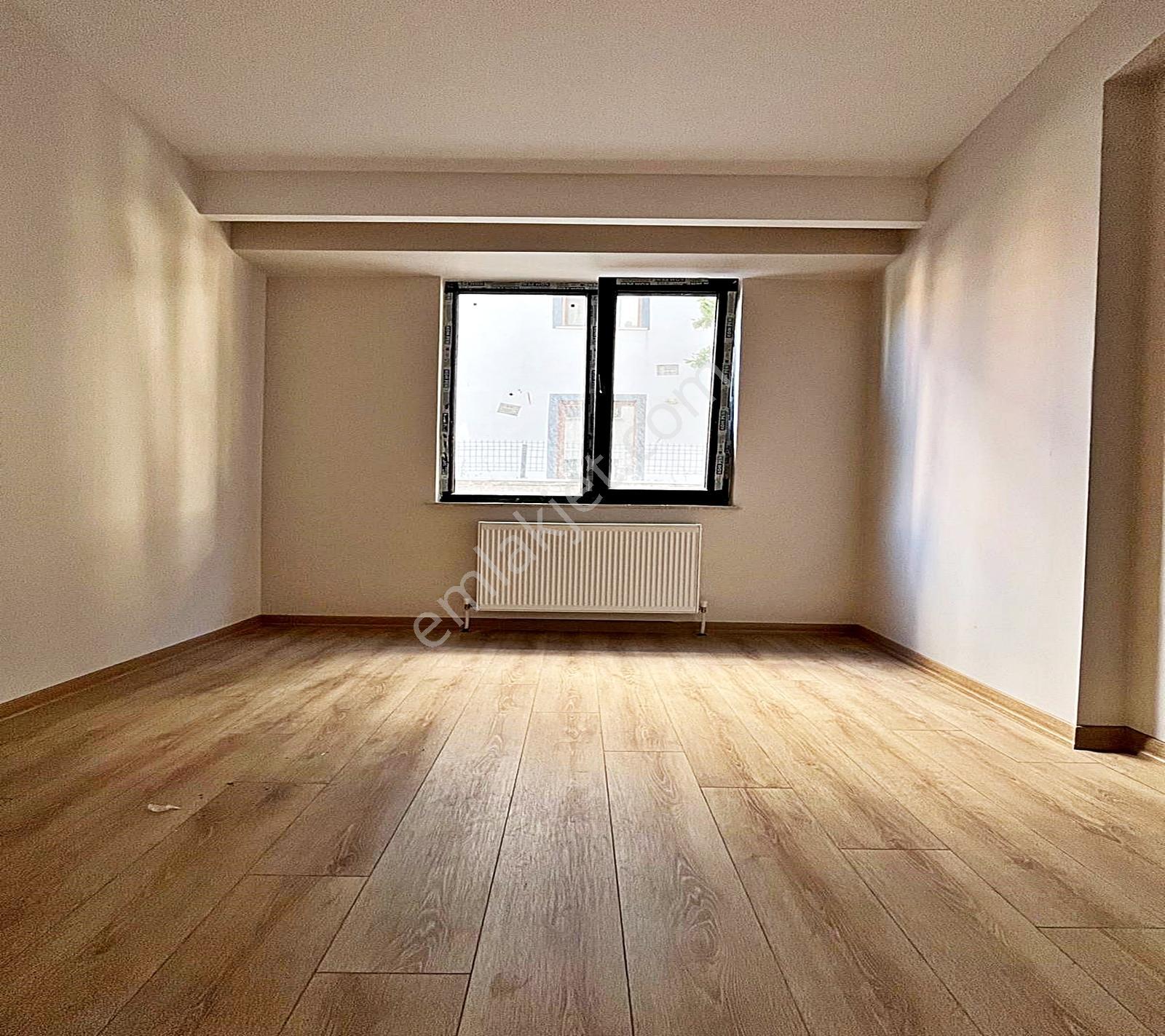 Bahçe Kullanımlı Otoparklı Temiz 2+1 Kiralık Daire - Görsel 13