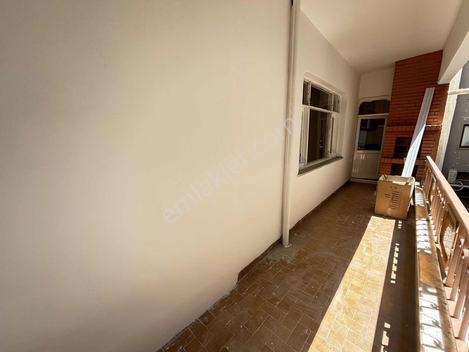 F-l Emlaktan Bulgurlu Merkezde Katta Tek Bakımlı 4+1 190 M2 - Görsel 29