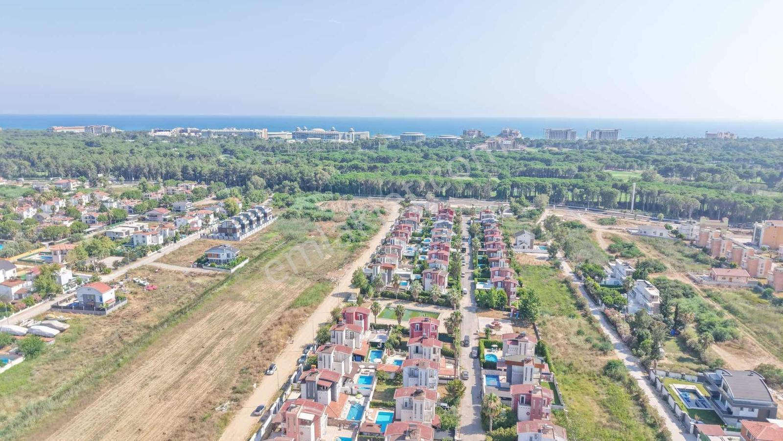 Kadriye'de 4+1 Müstakil Havuzlu Garajlı Bahçeli Tripleks Villa - Görsel 20