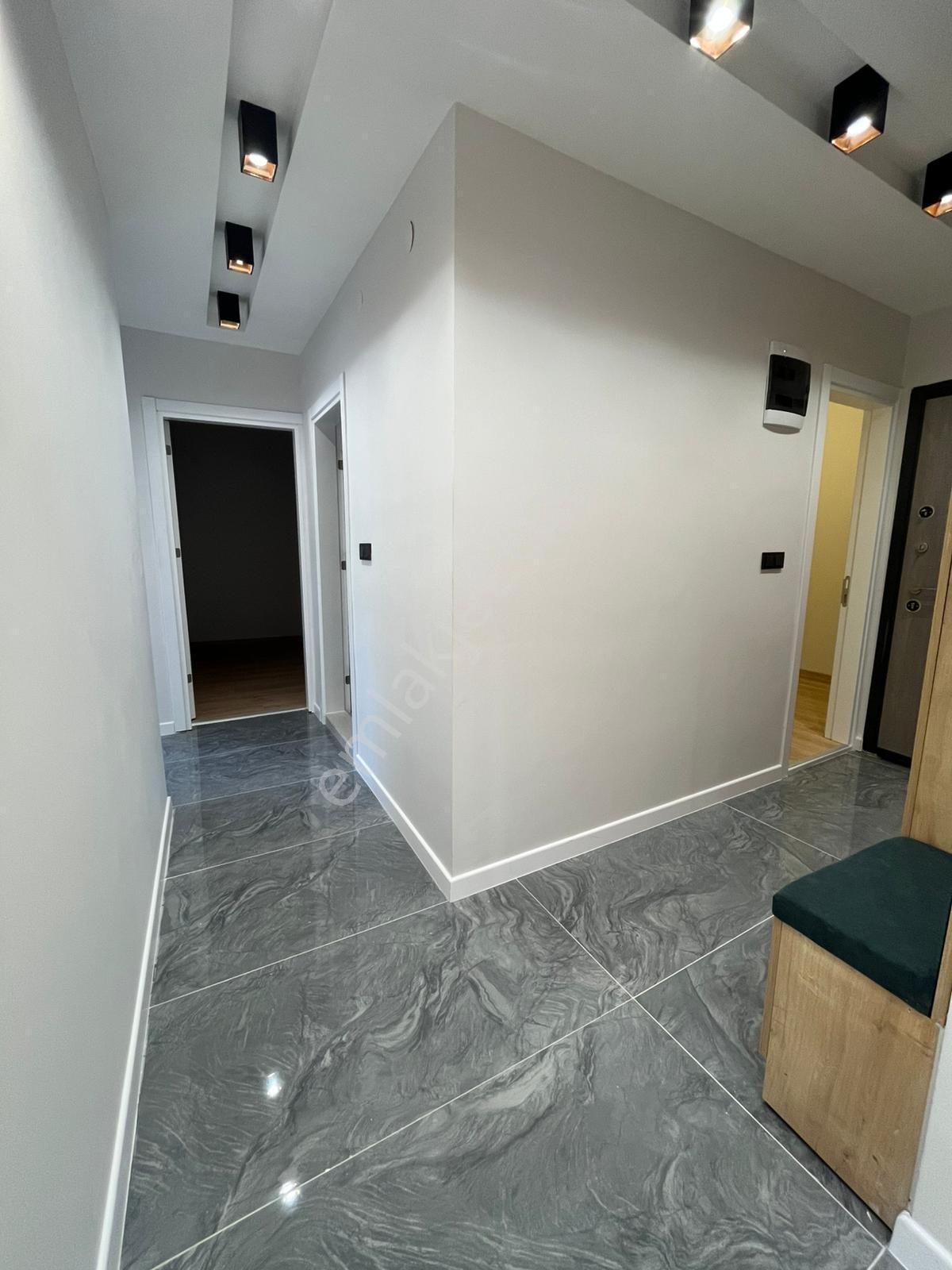 Asil'den Basın Sitesinde Ana Cadde Yakını 3+1 Arakat Tadilatlı Daire - Görsel 17