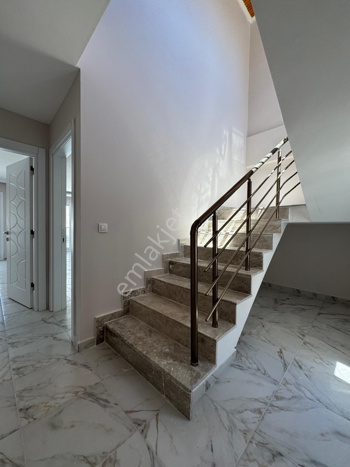 Kuşadası İkiçeşmelik Mahallesi’nde Satılık Sıfır 3+1 Dubleks Daire - Görsel 5