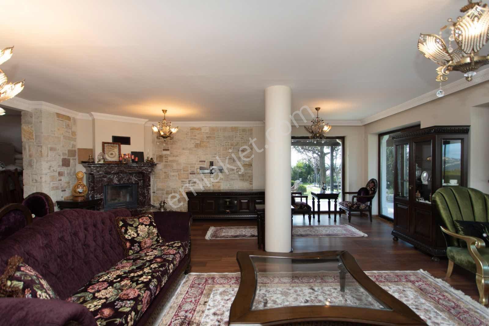 Foçaköyde Satılık Lüks Müstakil Tripleks Villa - Görsel 30
