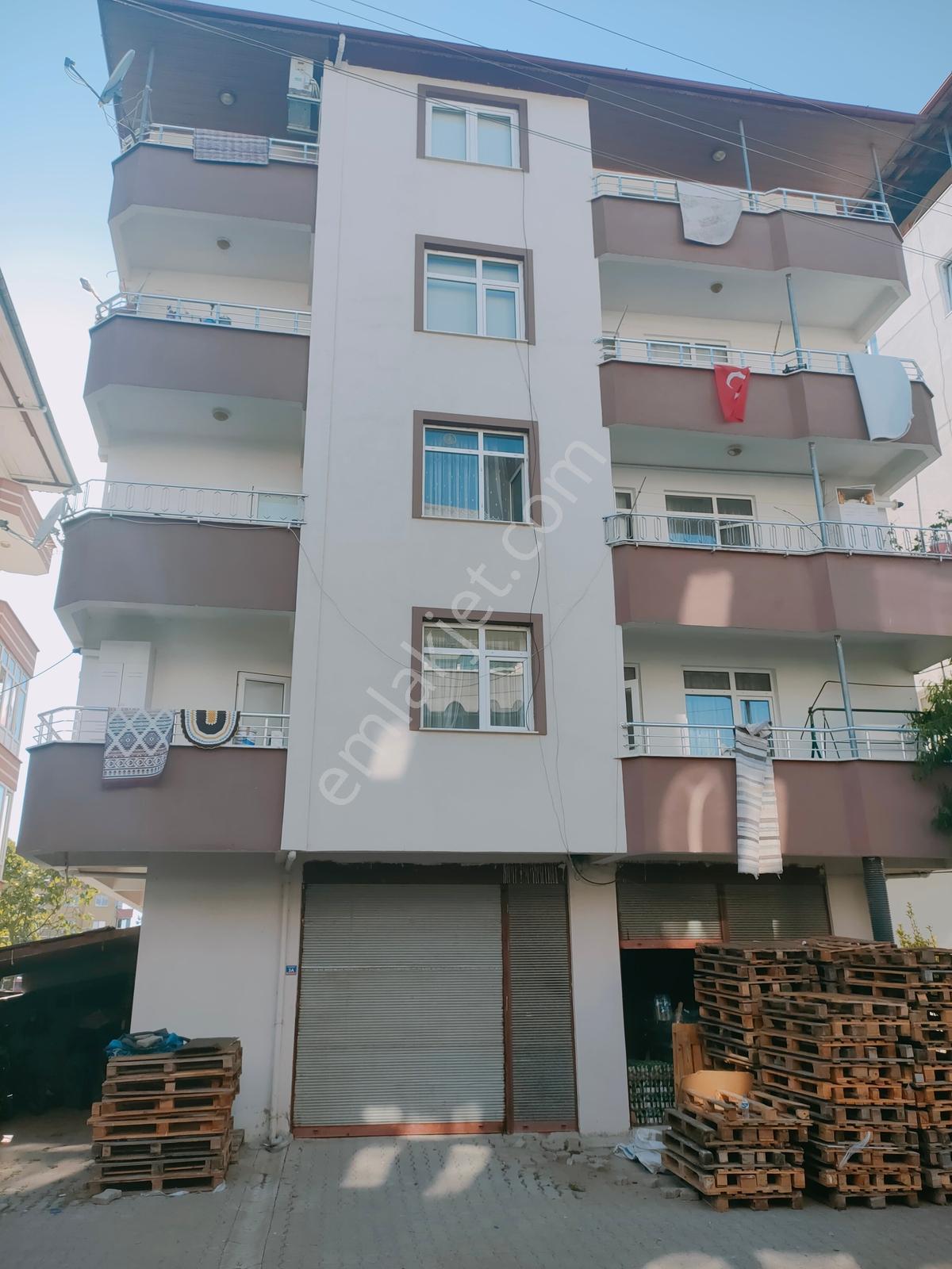 Vavien Emlak'tan Dükkan-depo Olarak Kullanılacak Satılık Dükkan