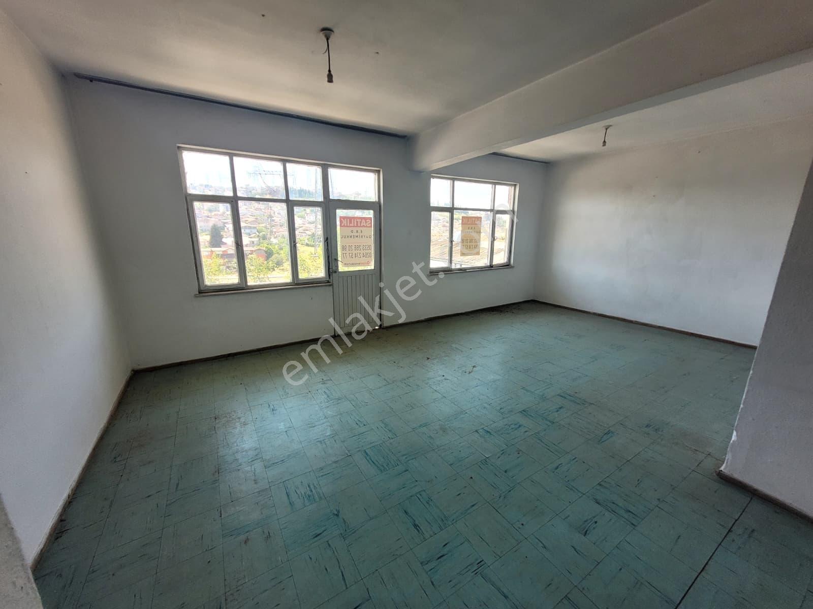 Maltepe'de 273m² Arsa İçerisinde 2 Katlı Satılık 3+1 Müstakil Ev - Görsel 15