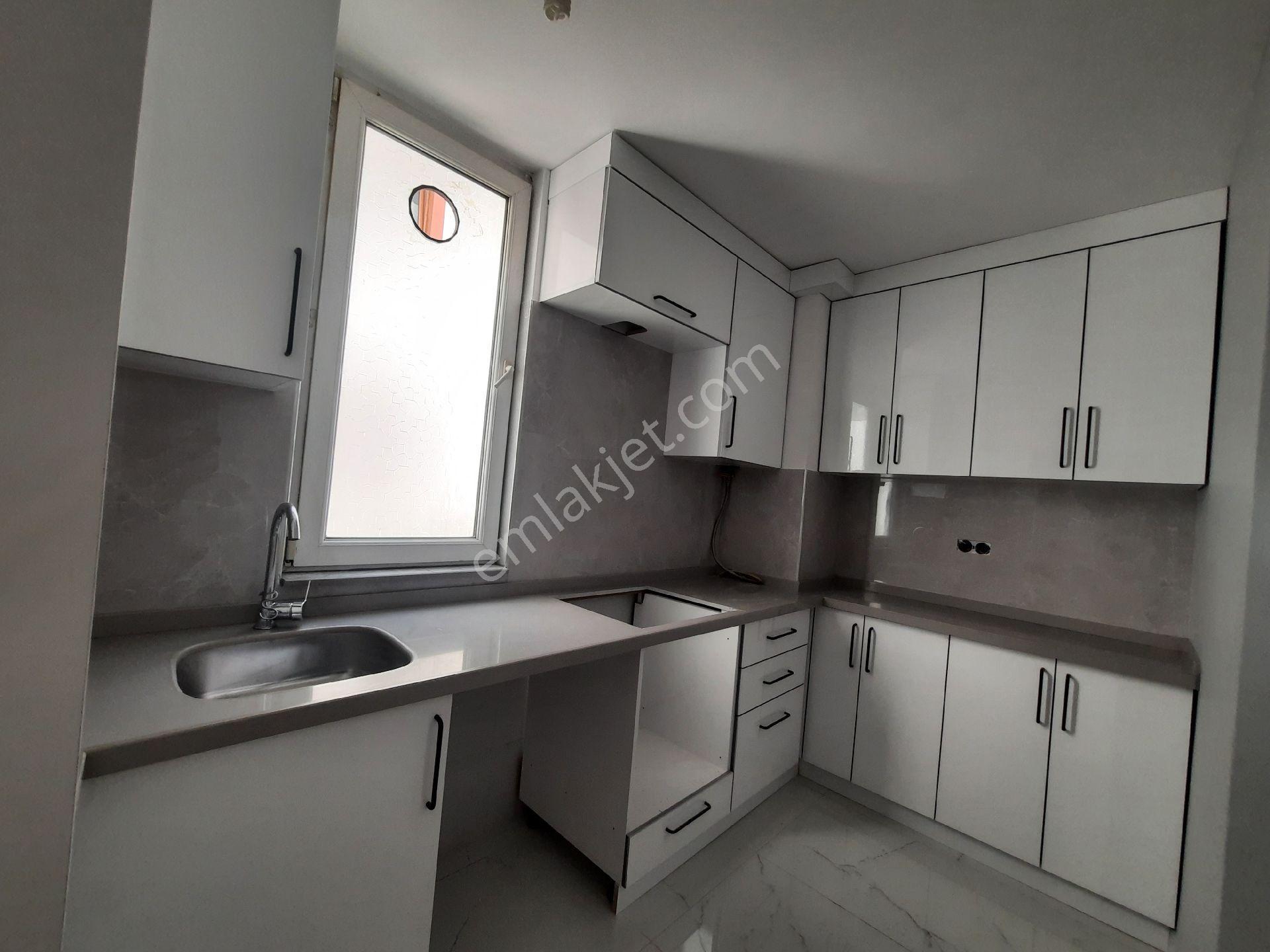 Ümraniye Armağanevler'de Satılık 2+1 Daıre - Görsel 16