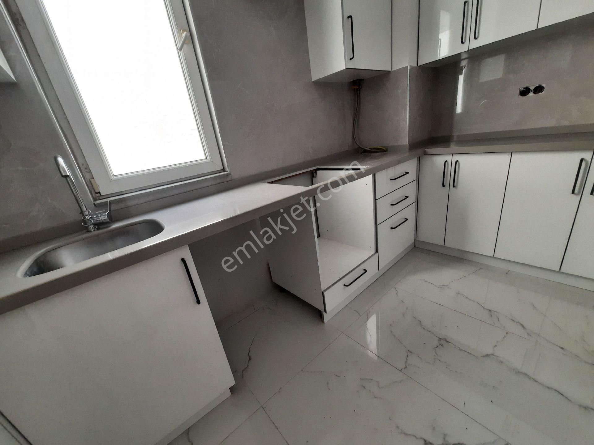Ümraniye Armağanevler'de Satılık 2+1 Daıre - Görsel 17