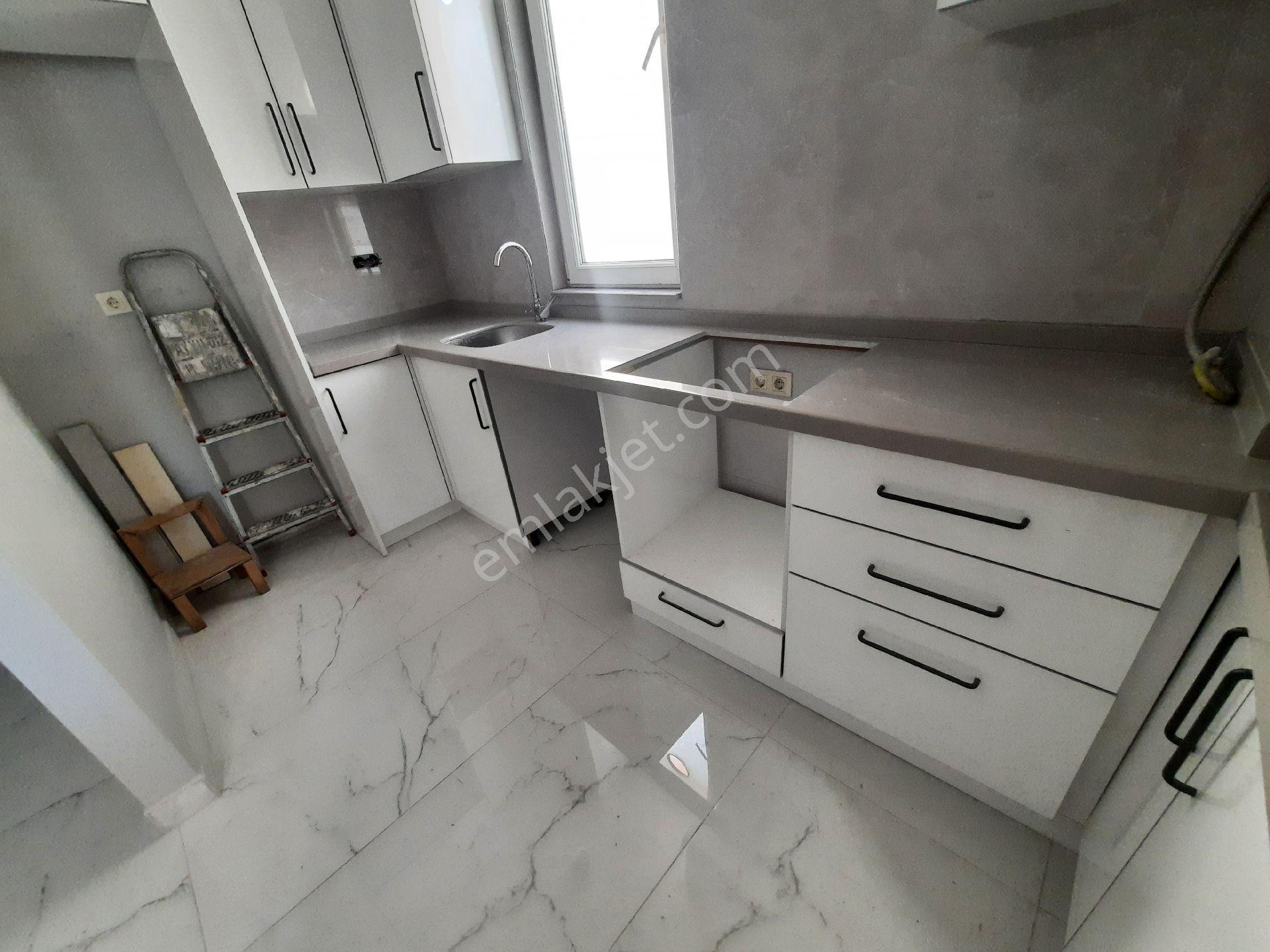 Ümraniye Armağanevler'de Satılık 2+1 Daıre - Görsel 18