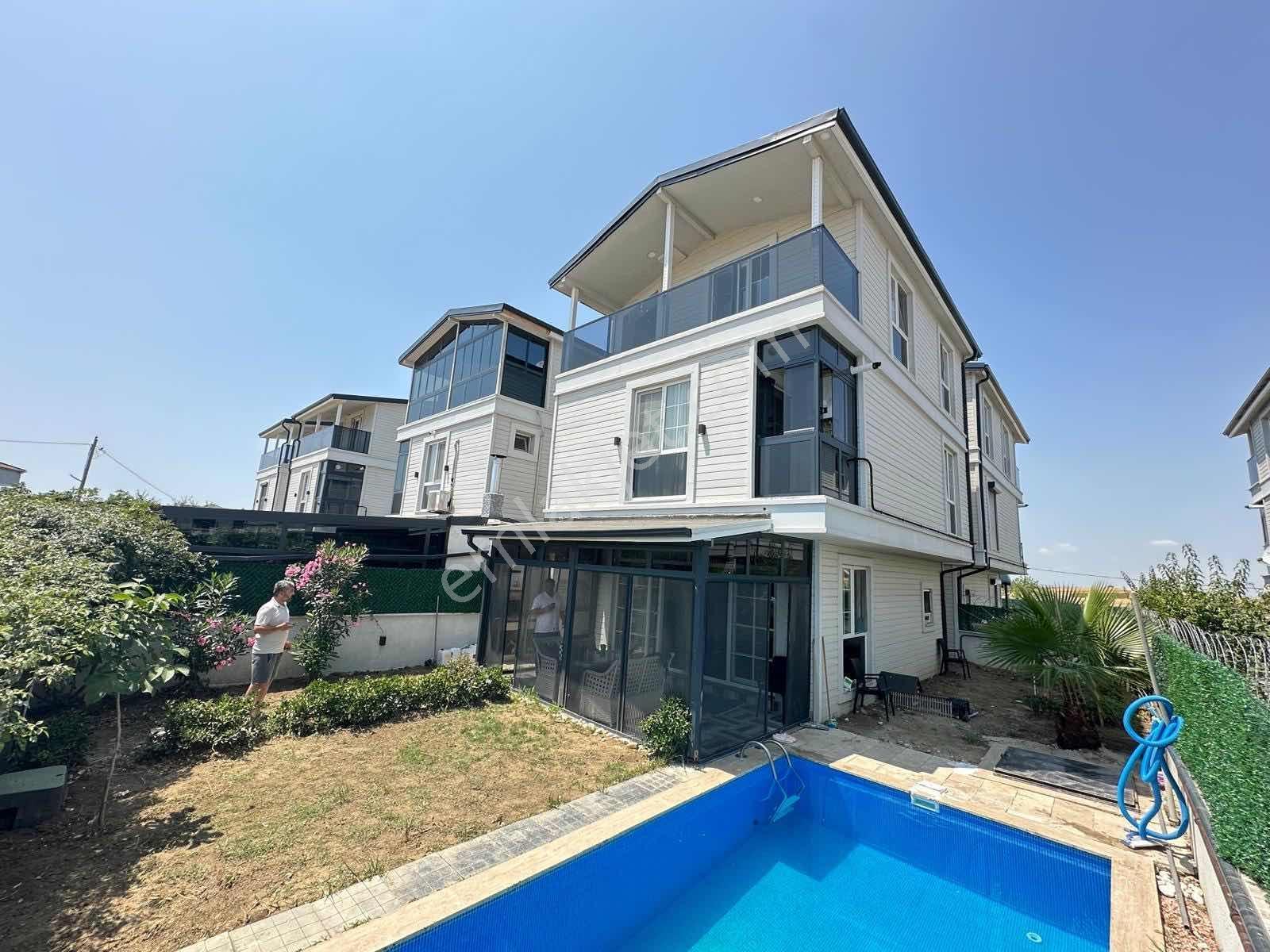 Havuzlu İskanlı Müstakil 4+1 Denize Yakın Satılık Lüks Villa - Görsel 38