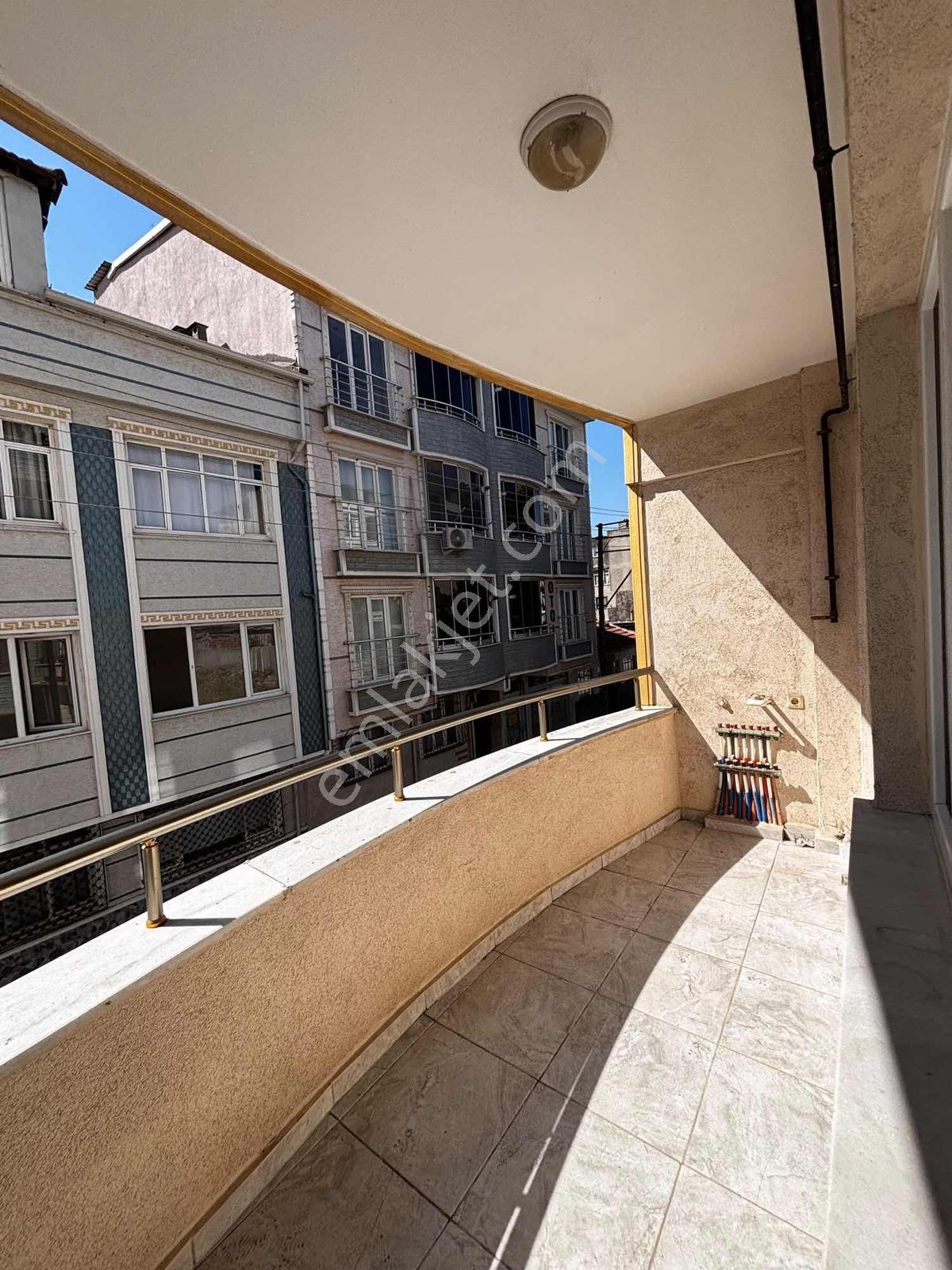 Abdullahpaşa'da Masrafsız 3+1 135 M² Arakat Asansörlü Daire - Görsel 22