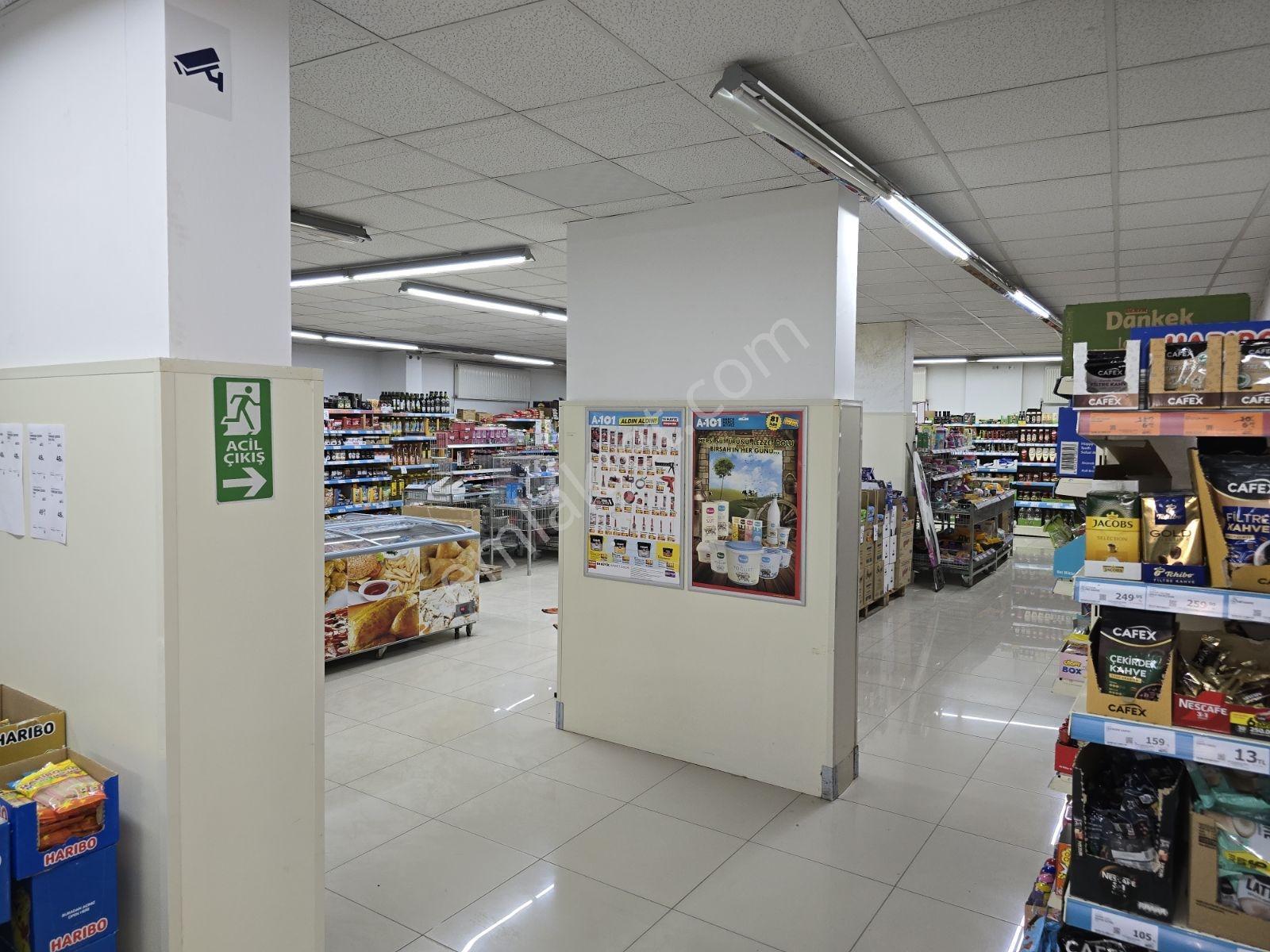 Kurumsal Kiracılı, 860 M² Satılık Dükkan - Görsel 3