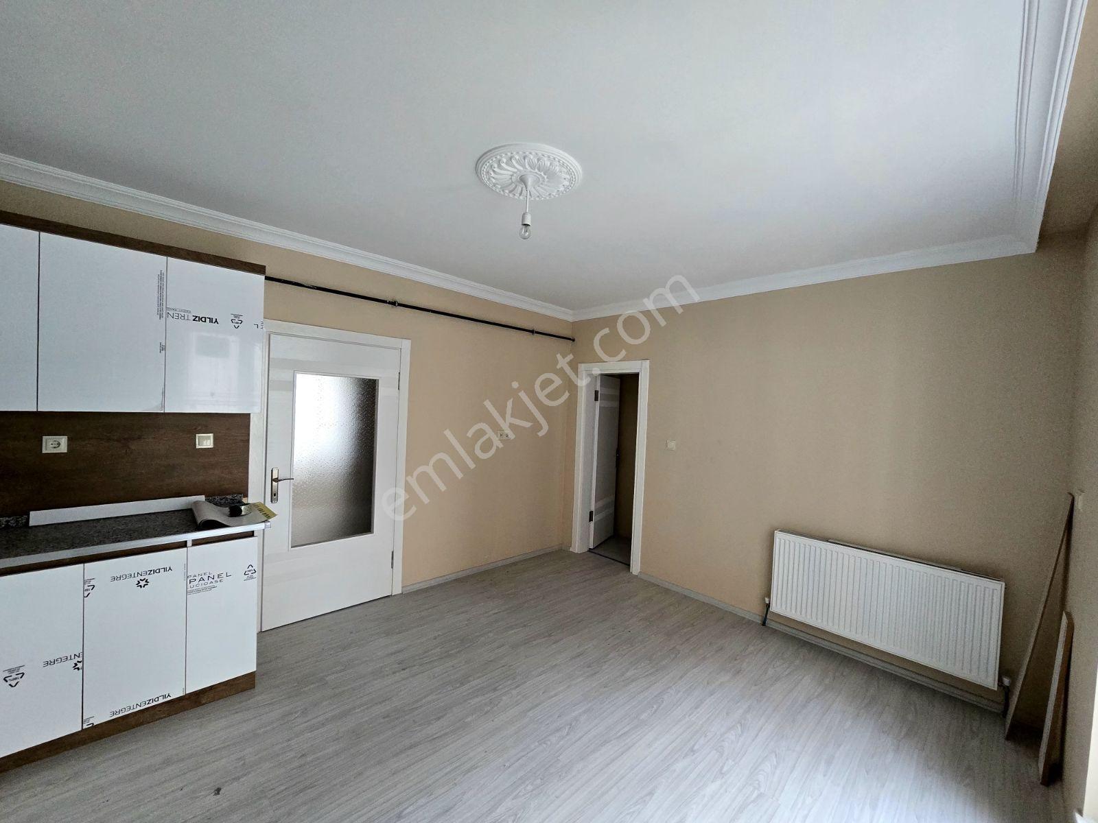 Çarşı Merkezde, Uygun Fiyatlı, Satılık 4+1 - Görsel 40