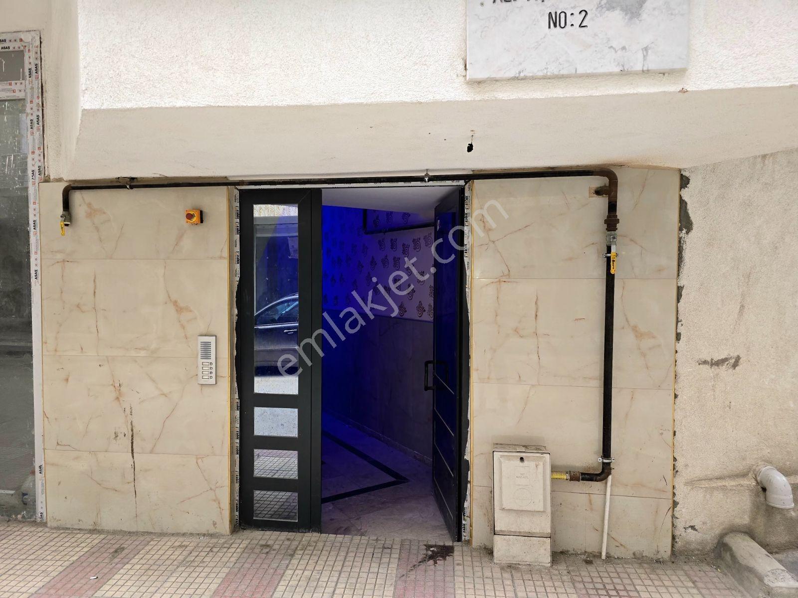 Çarşı Merkezde, Uygun Fiyatlı, Satılık 4+1