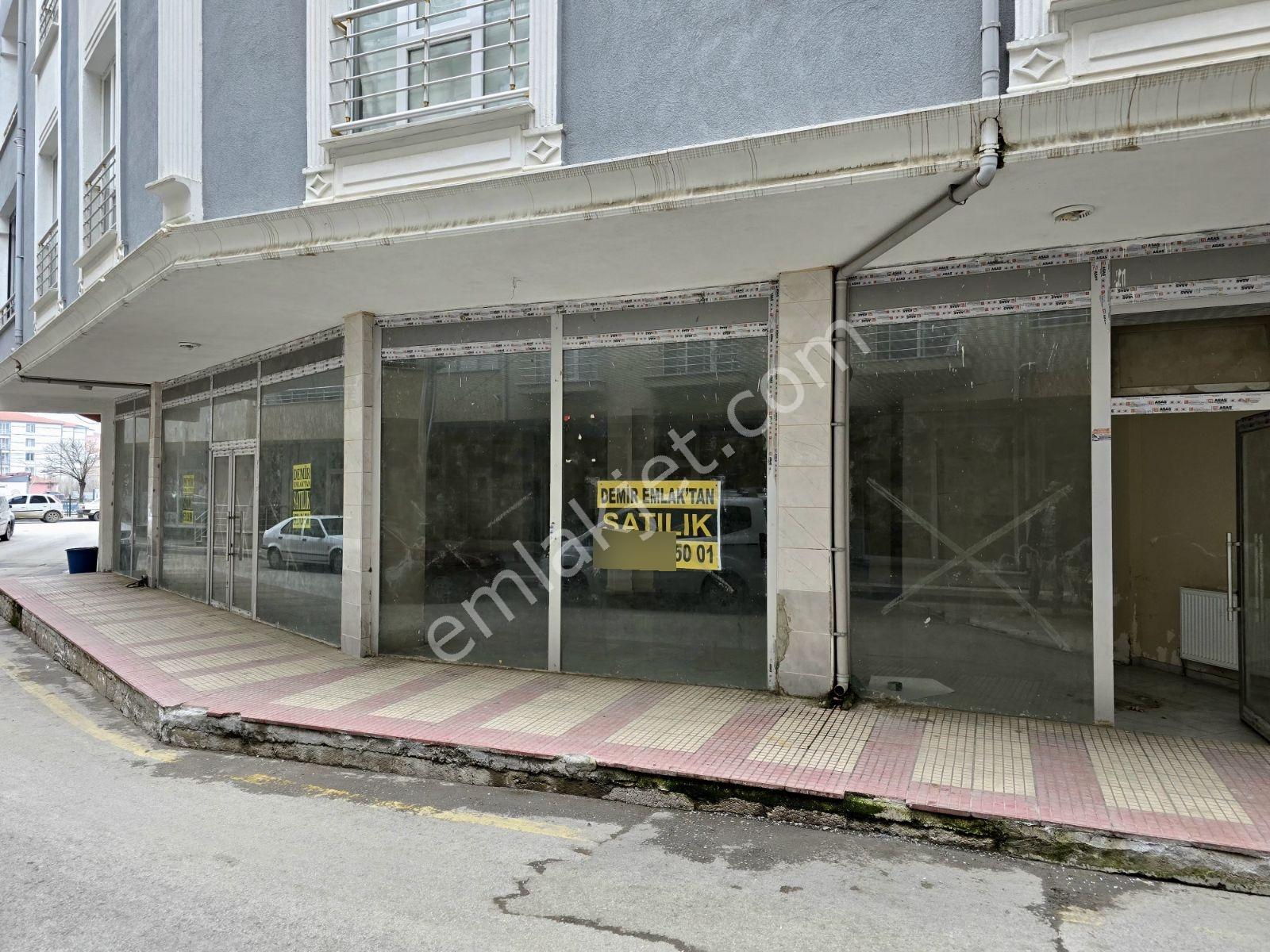 Çarşı Merkezde Satılık Dükkan