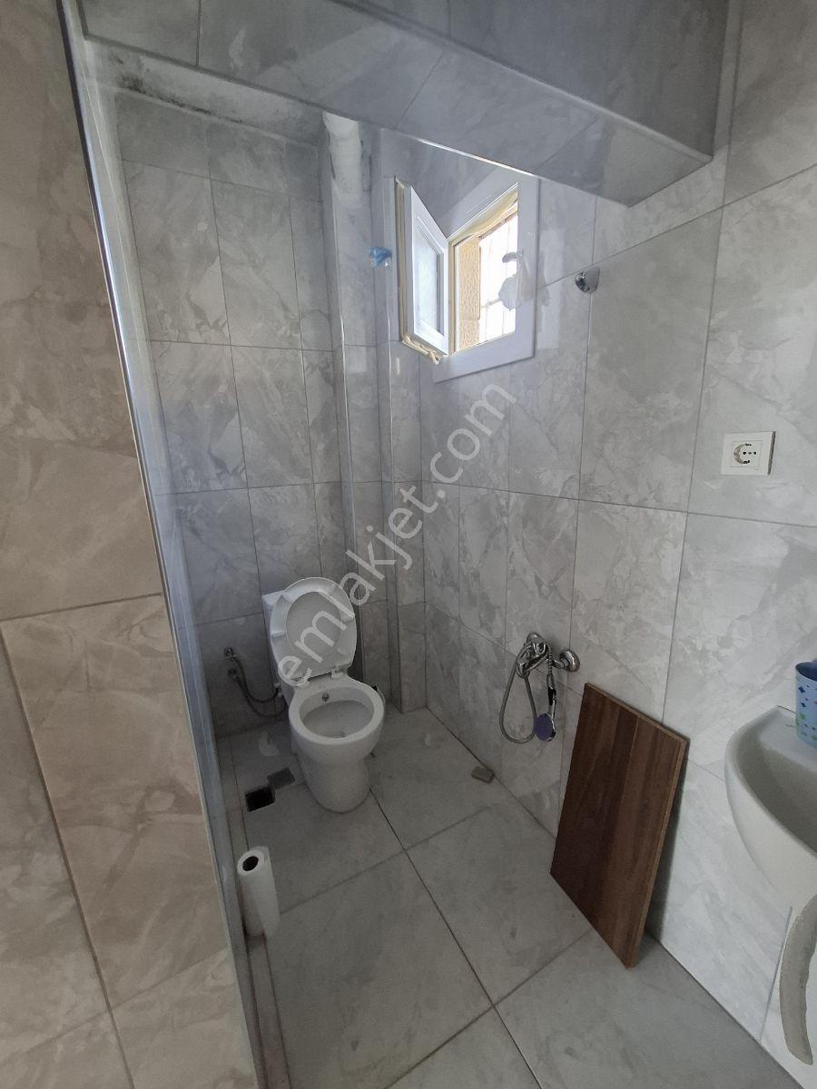 Villakent Sitesinde 3 Katıda Kullanıma Hazır Satılık Villa - Görsel 21