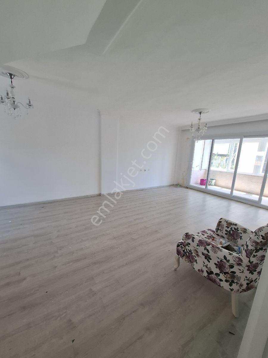 Villakent Sitesinde 3 Katıda Kullanıma Hazır Satılık Villa - Görsel 16