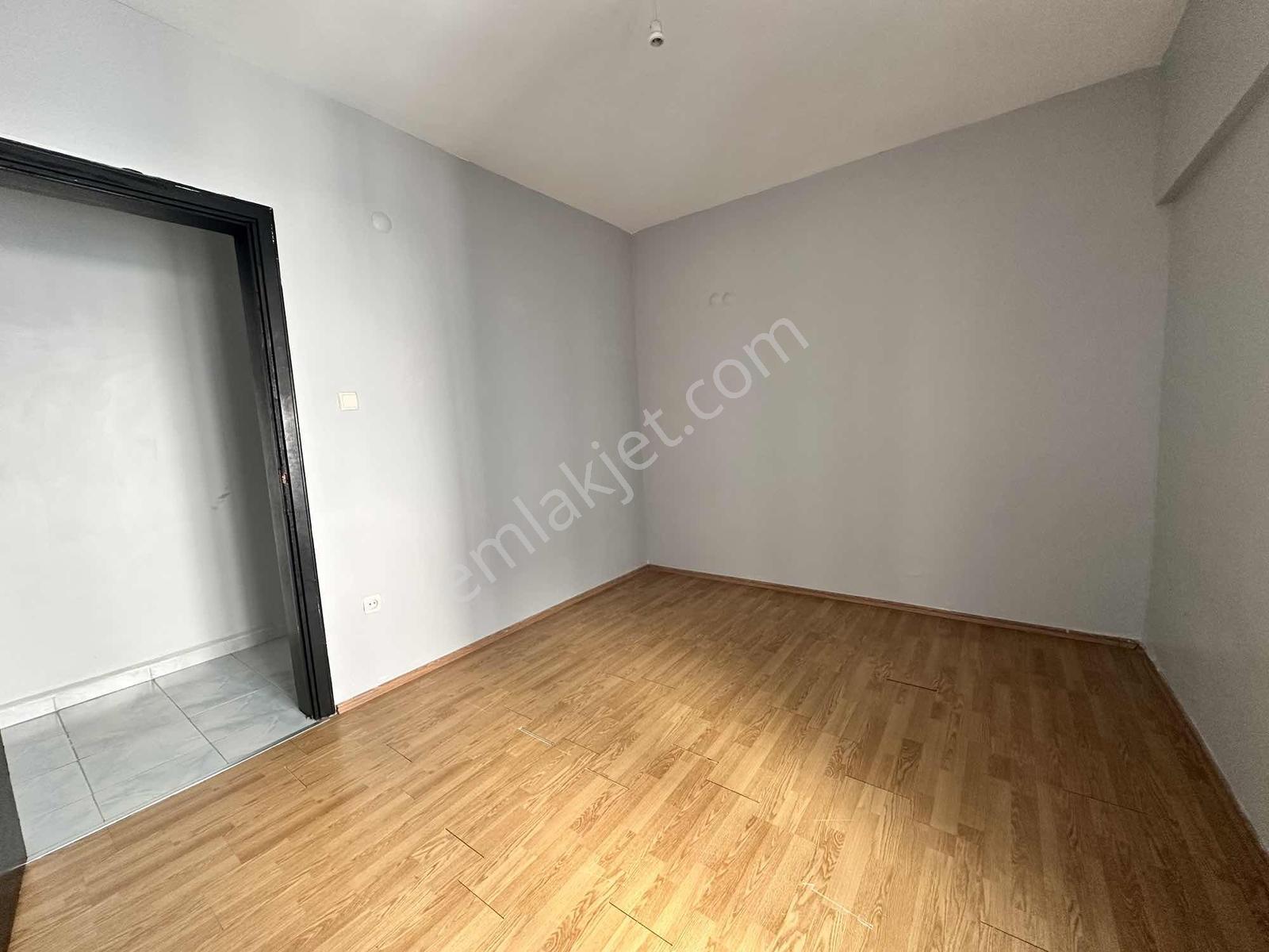 Beylikdüzü Adnan Kahveci De 7/24 Güvenlikli Site İçi 2+1kiralık - Görsel 12