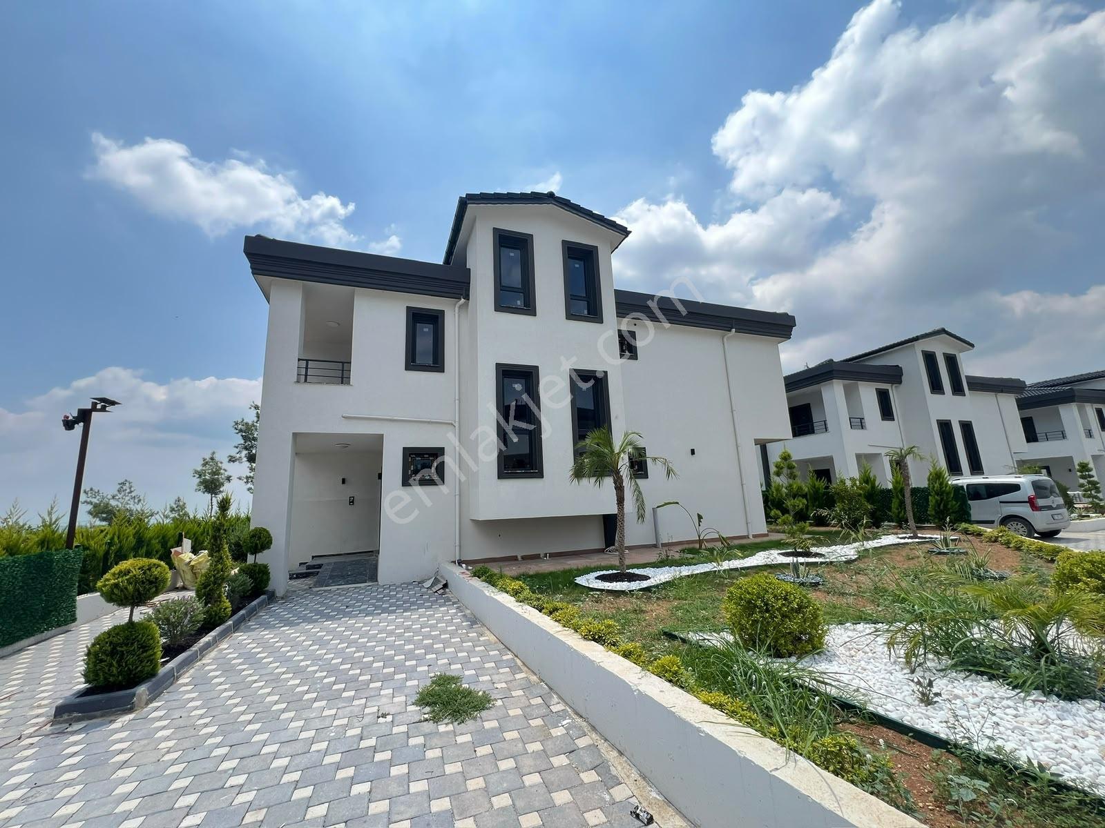 Zorlu'dan Dörtler Mahallesinde Site İçinde Bağımsız Villalar - Görsel 34