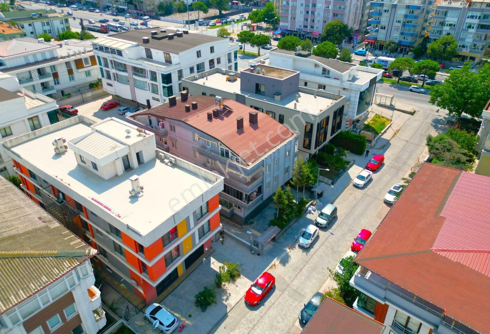 Atakum Sahil'de / Ömürevleri Migros Arkası 135 M² Bahçe Katı 2+1 - Görsel 7