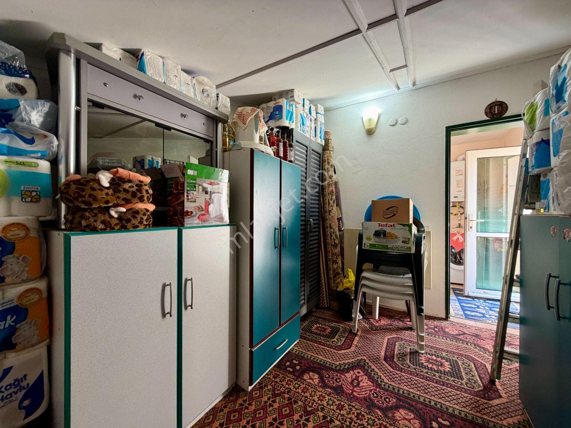 Batı Yakası Sitesi'nde Havuzlu, Kış Bahçeli, Geniş Bahçeli 4+1 Lüks Villa - Görsel 28