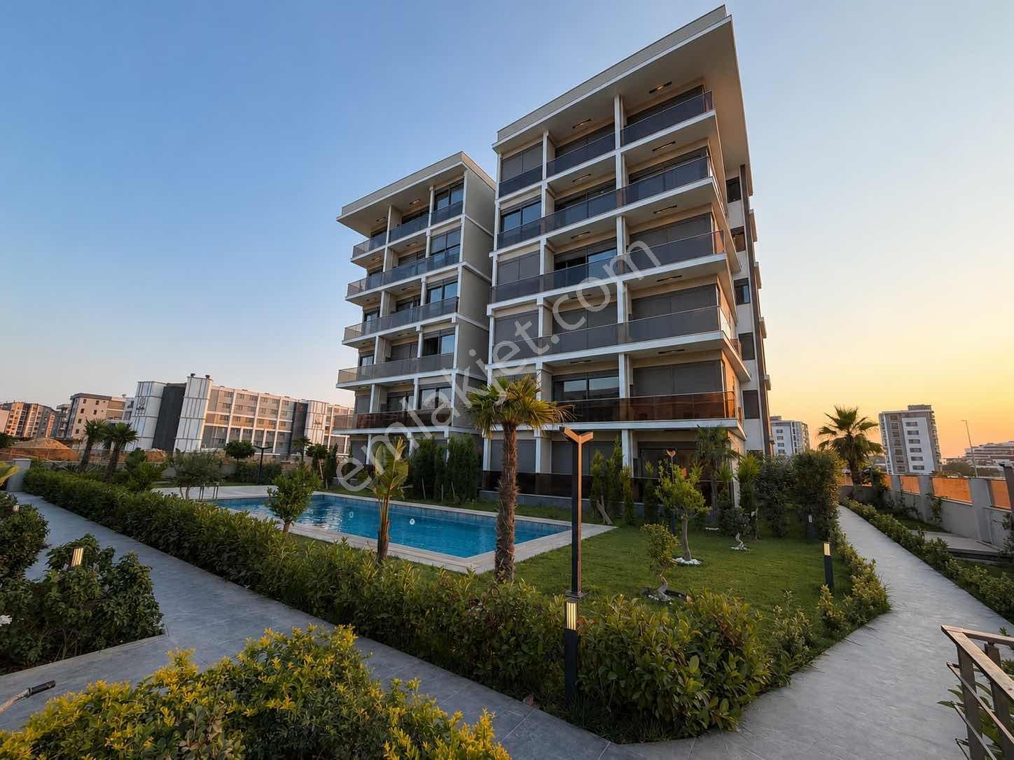 Altıntaşta Emre İnşaat Konsept Site Arakat 1+1 Eşyalı Daire
