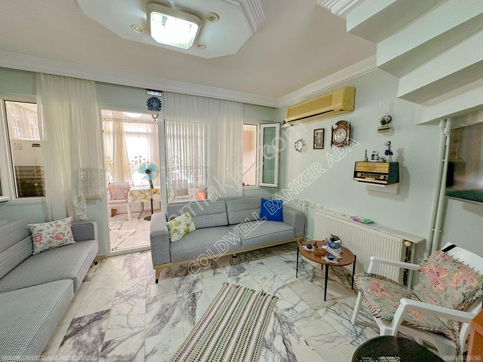 Kuşadası Kadıkalesi Denize Yürüme Mesafesinde Bakımlı Satılık 4+1 Geniş Teraslı Villa - Görsel 13