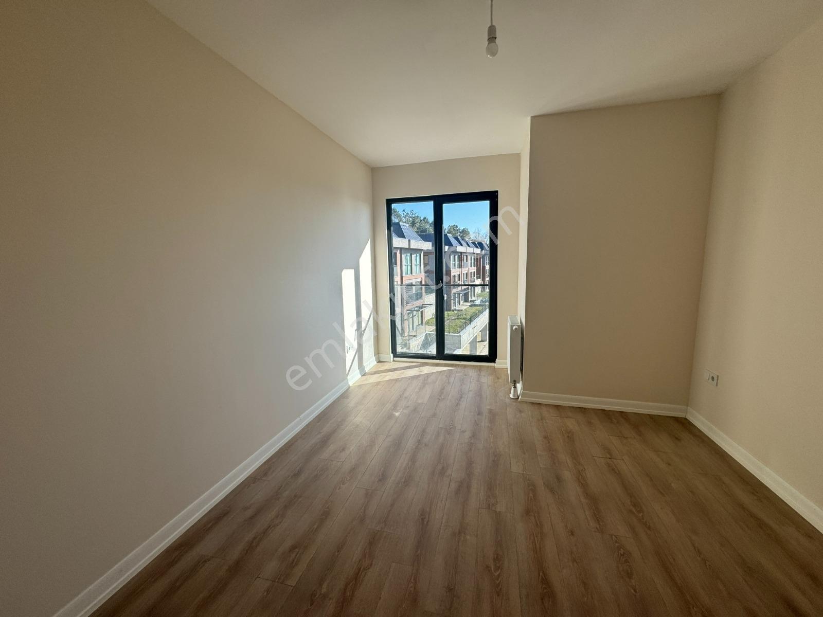 Şile İdealistkoru Sitesi 62 M2 Bahçeli Eşyasız Kiralık 2+1 Daire - Görsel 13