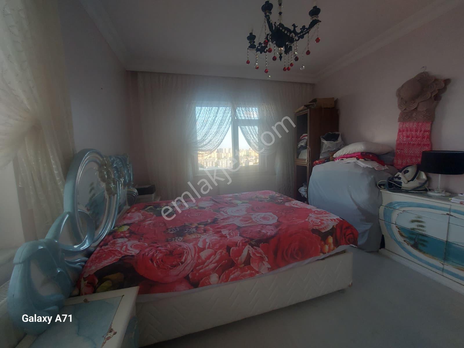 Beylikdüzü Barış Mahlesinde Site İçi 3+1 145 M2 Açık Otoparklı - Görsel 35