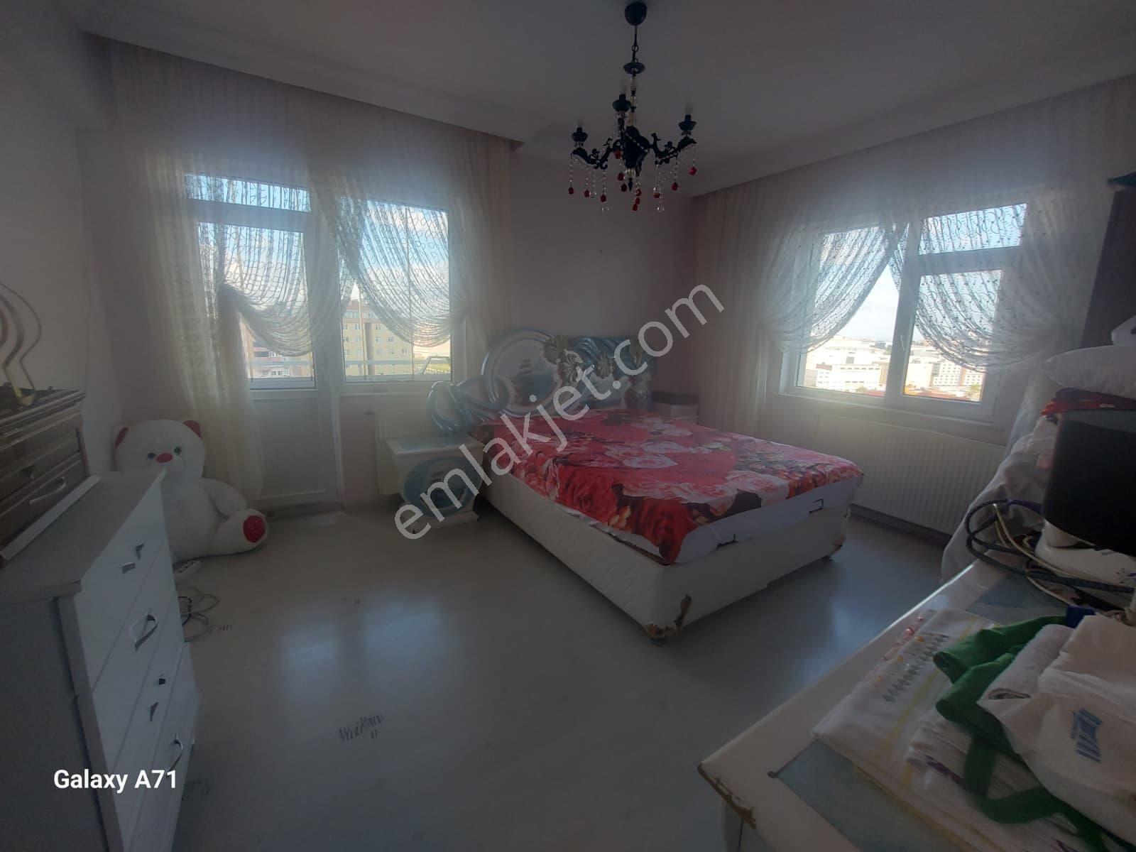 Beylikdüzü Barış Mahlesinde Site İçi 3+1 145 M2 Açık Otoparklı - Görsel 24