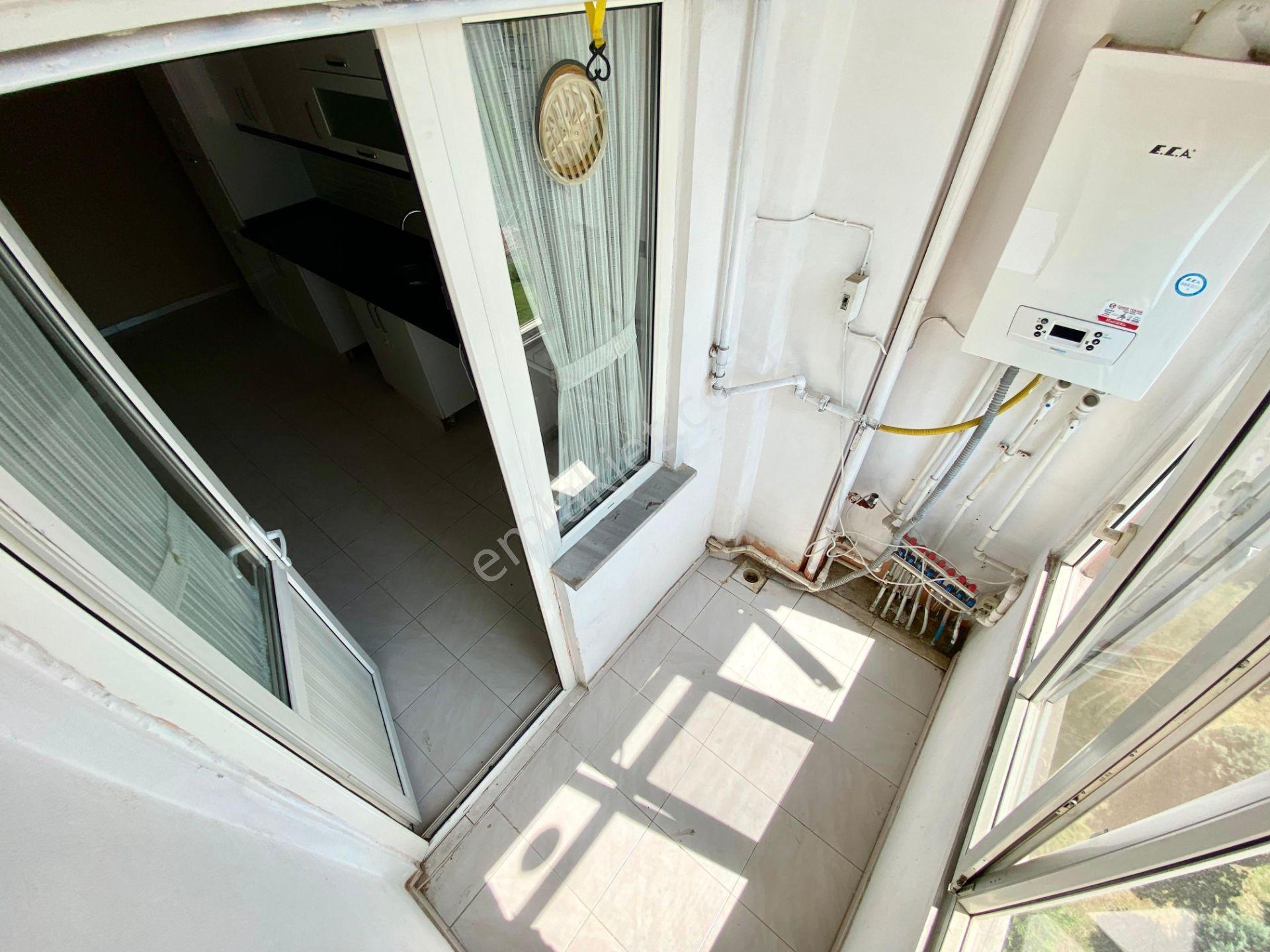 Gebze Barış Mh. Yayla Sitesi Deniz Manzaralı Satılık 3+1 Daire - Görsel 4