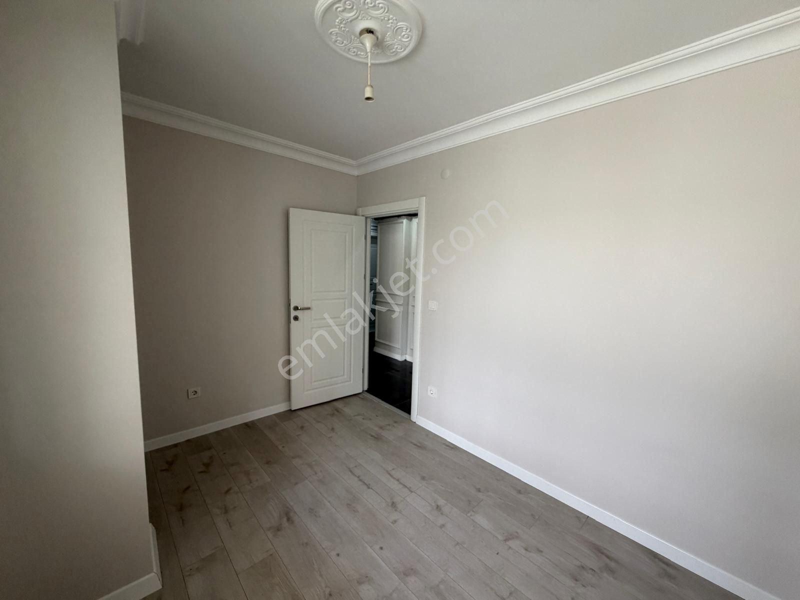 Beylikdüzü Kavaklıda İhlas 2.kısımın Arkasında Kiralık 2+1 85 M2 Daire - Görsel 18