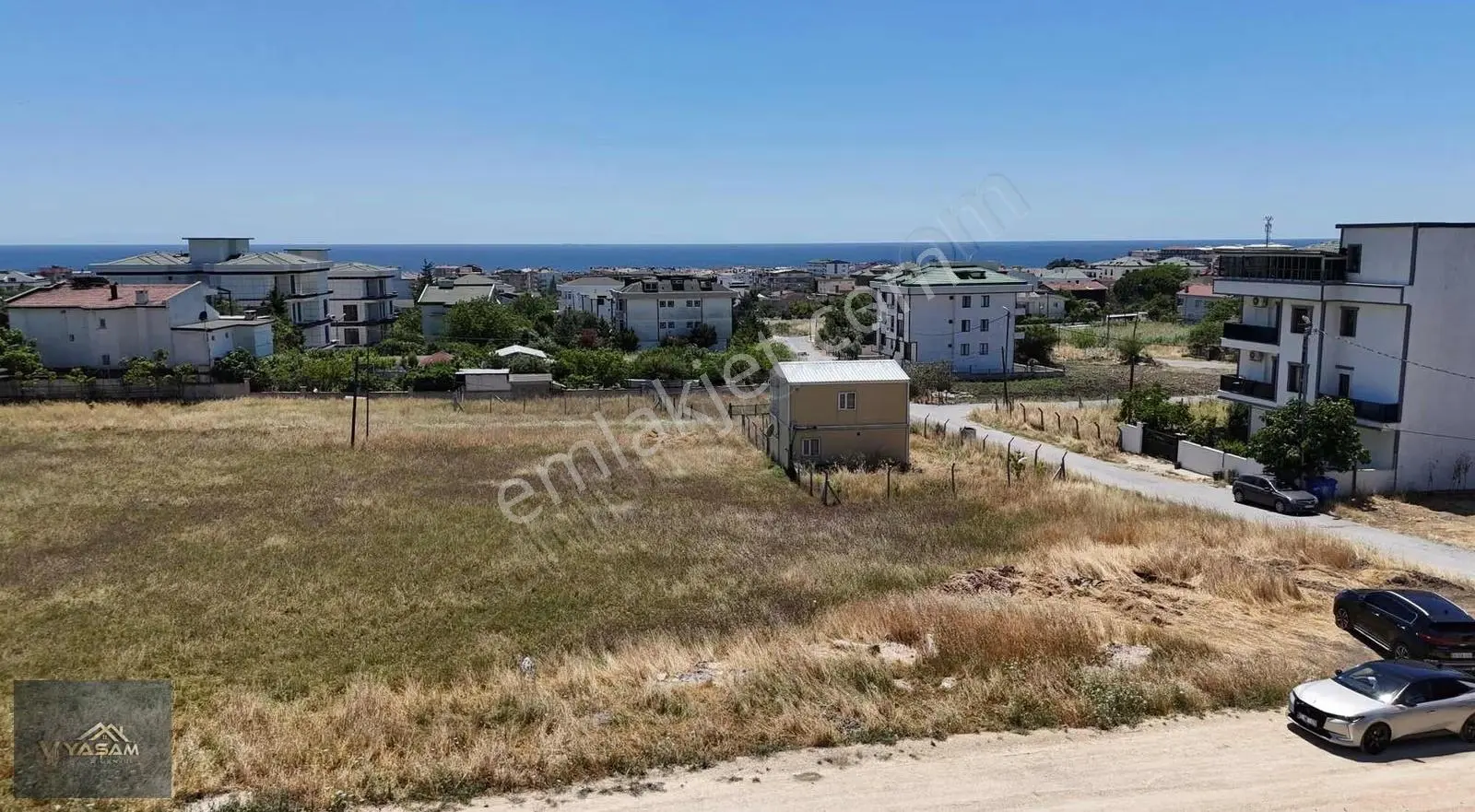 Merkezi Konumda 3 Kat İmarlı 0.90 Emsal 300 M2 Arsa - Görsel 3