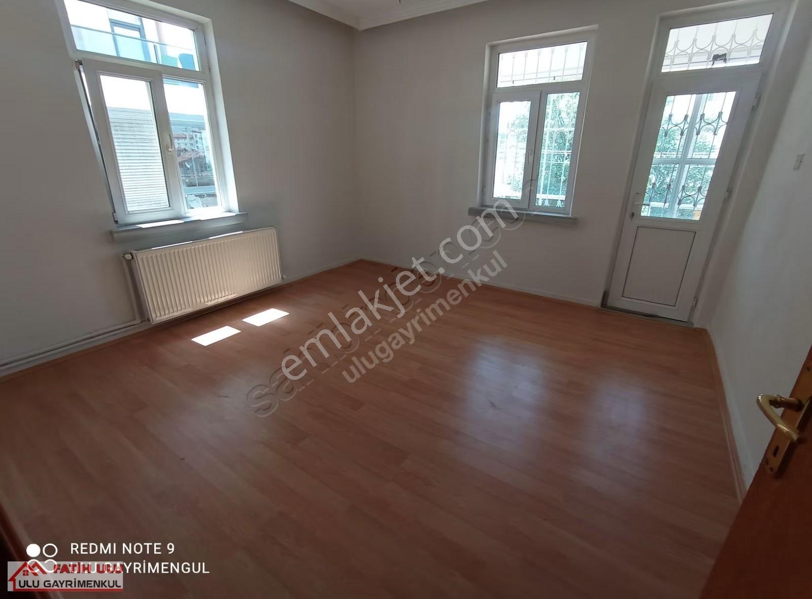 Paşacık Mahallesi İnce Camii Yanında Kiralık 3+1 Daire - Görsel 4