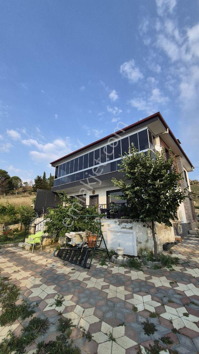 Tire'ye 5 Dakikalik Mesafede, Müstakil Tapulu Manzaralı Villa