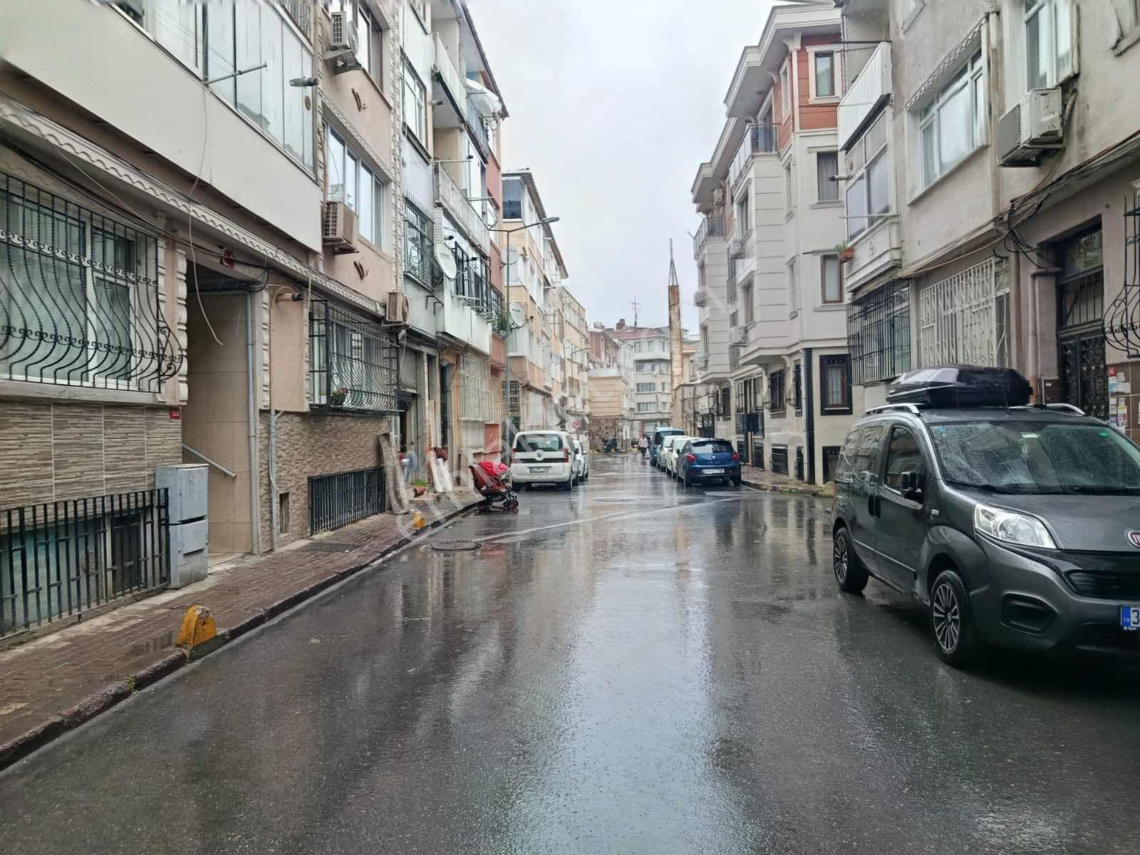 Ecem Emlaktan Hacıkadın Hamamı Yani 65m2 Yüksek Giriş Temiz - Görsel 10