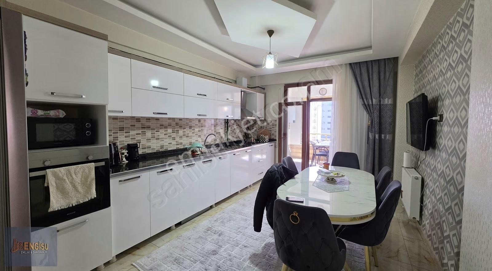 Havalimanı Caddesinde Krediye Uygun 3+1 Ara Kat