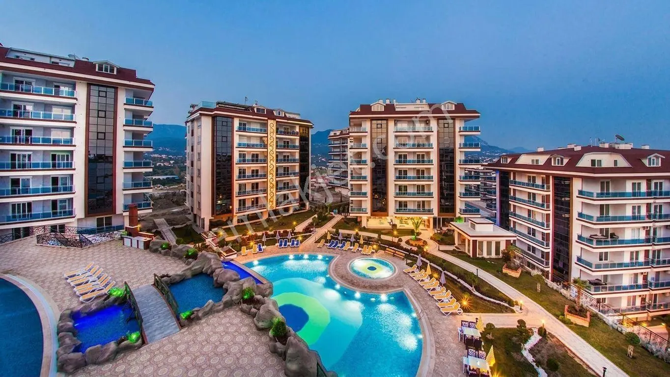 Alanya Another World Sitesi'nde Satılık 1+1 Daire 80m²