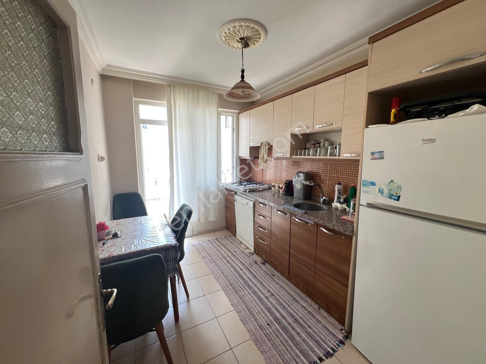 Prestij'den Cumhuriyet'te Battı Çıktı Civarı Tertemiz 3+1 Daire - Görsel 7